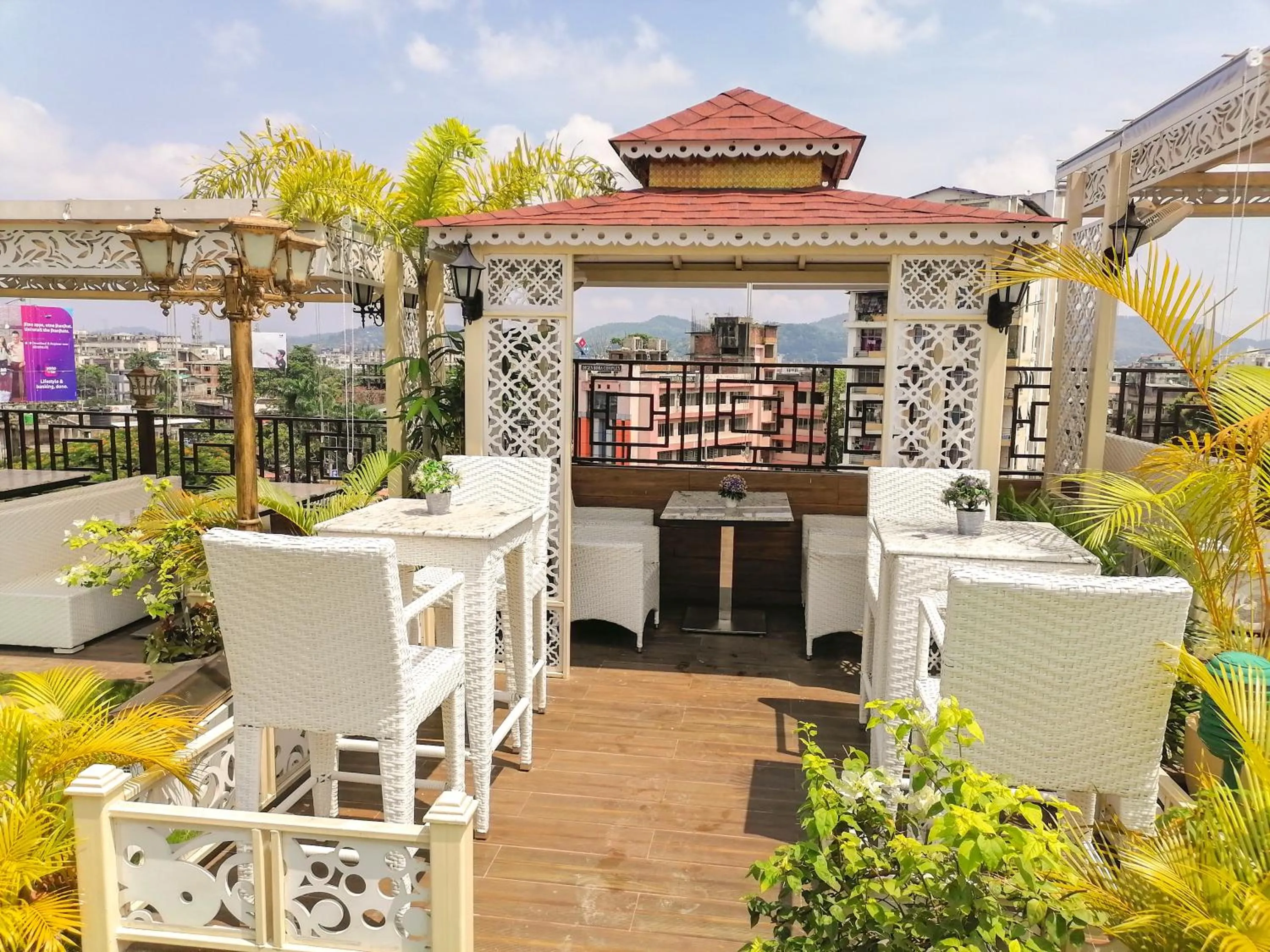 Restaurant/places to eat in Ghar 365 Residency