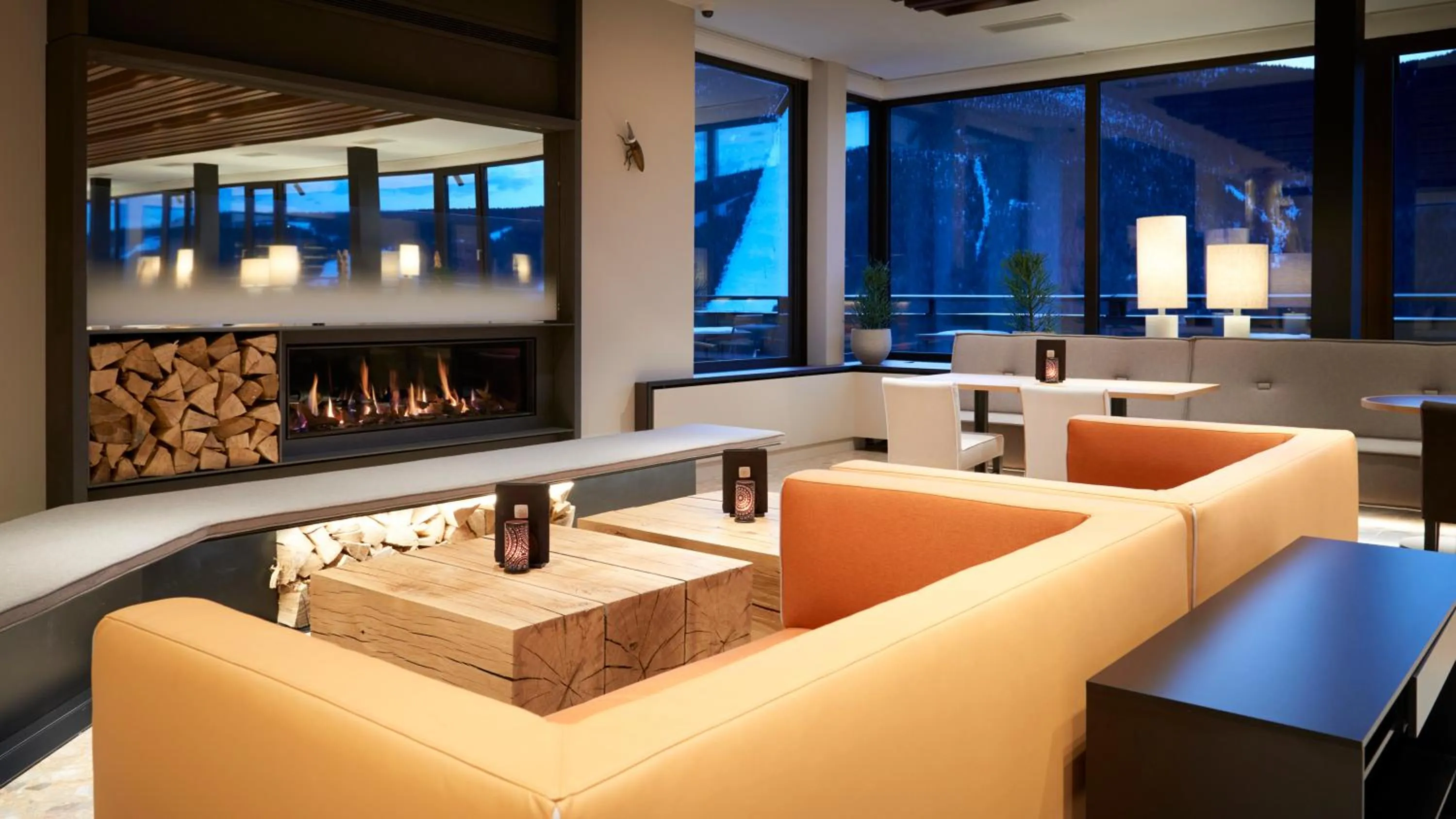 Lounge or bar in OREA Resort Horal Špindlerův Mlýn