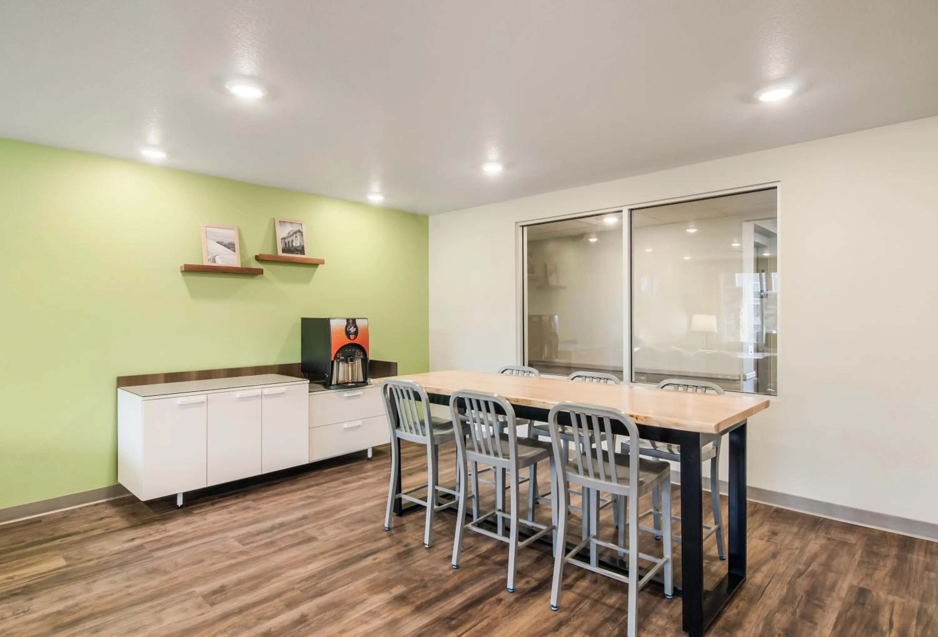 Lobby or reception in WoodSpring Suites Thornton-North Denver