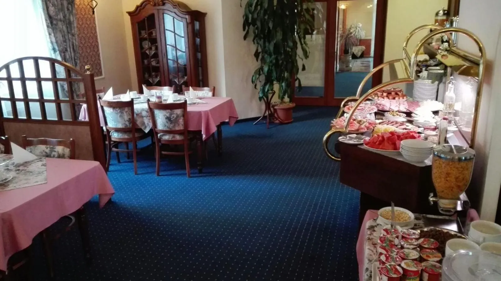 Buffet breakfast in Eurohotel