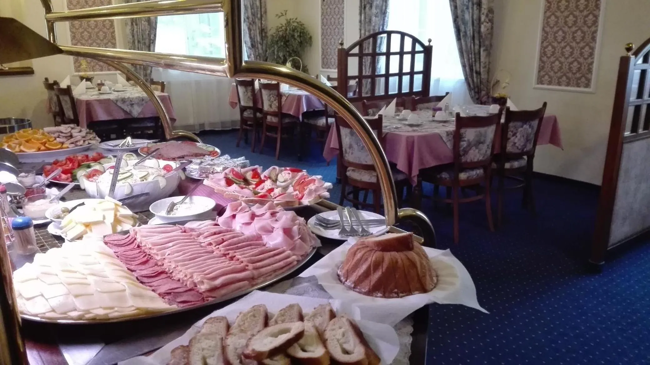 Buffet breakfast in Eurohotel