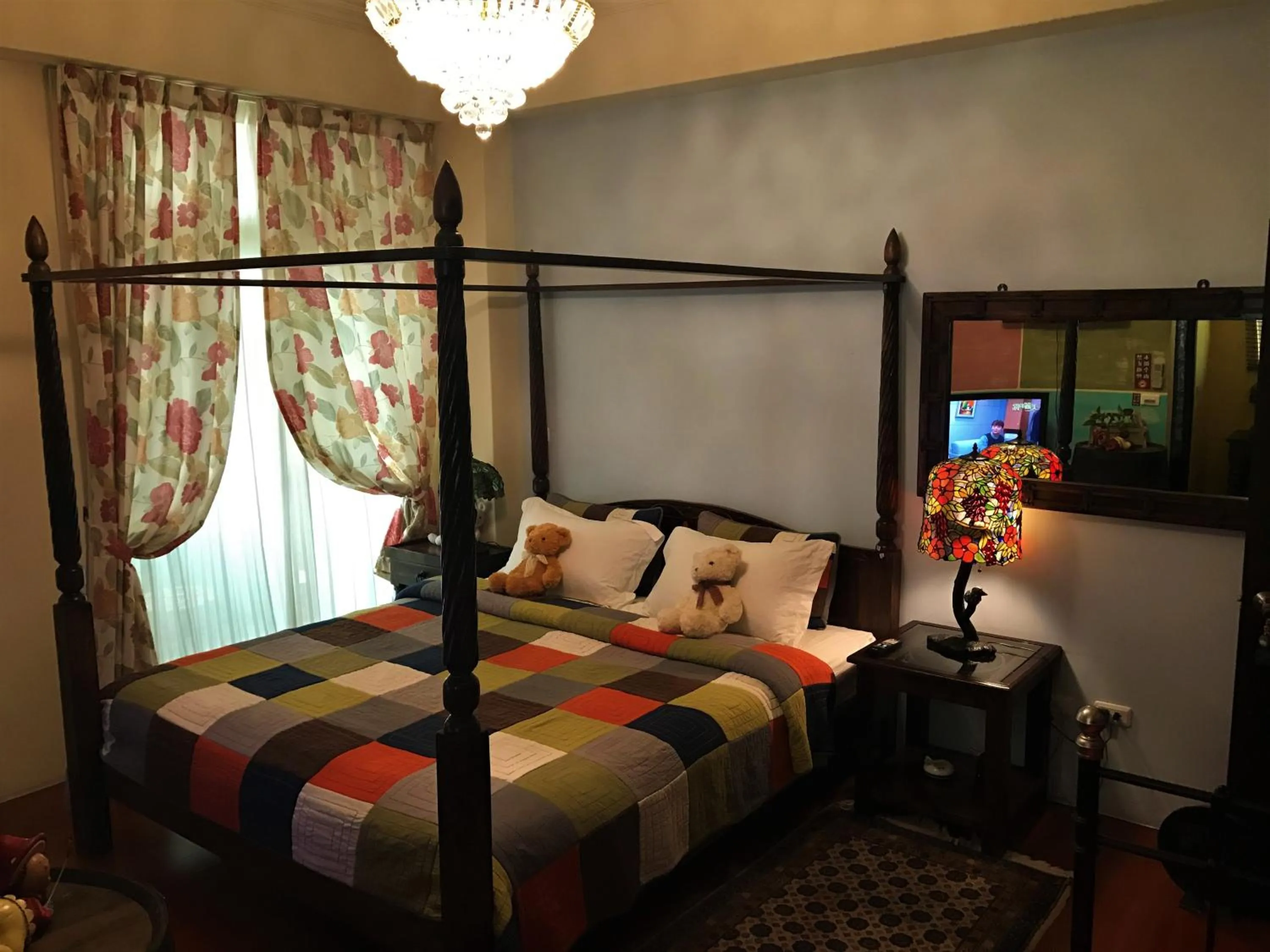 Photo of the whole room in Hualien Paris Home B&B