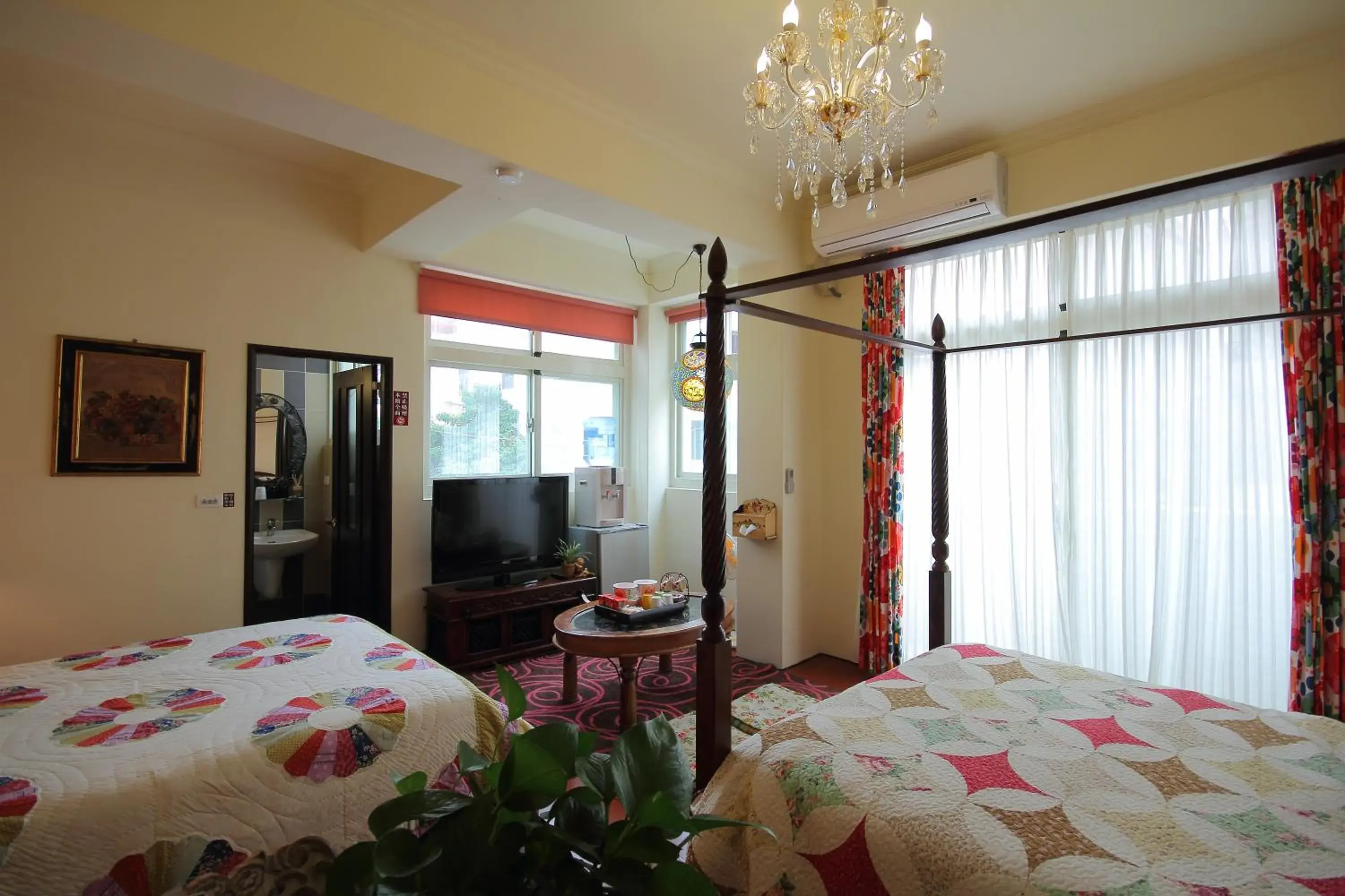 Classic Quadruple Room in Hualien Paris Home B&B Classic Quadruple Room in Hualien Paris Home B&B
