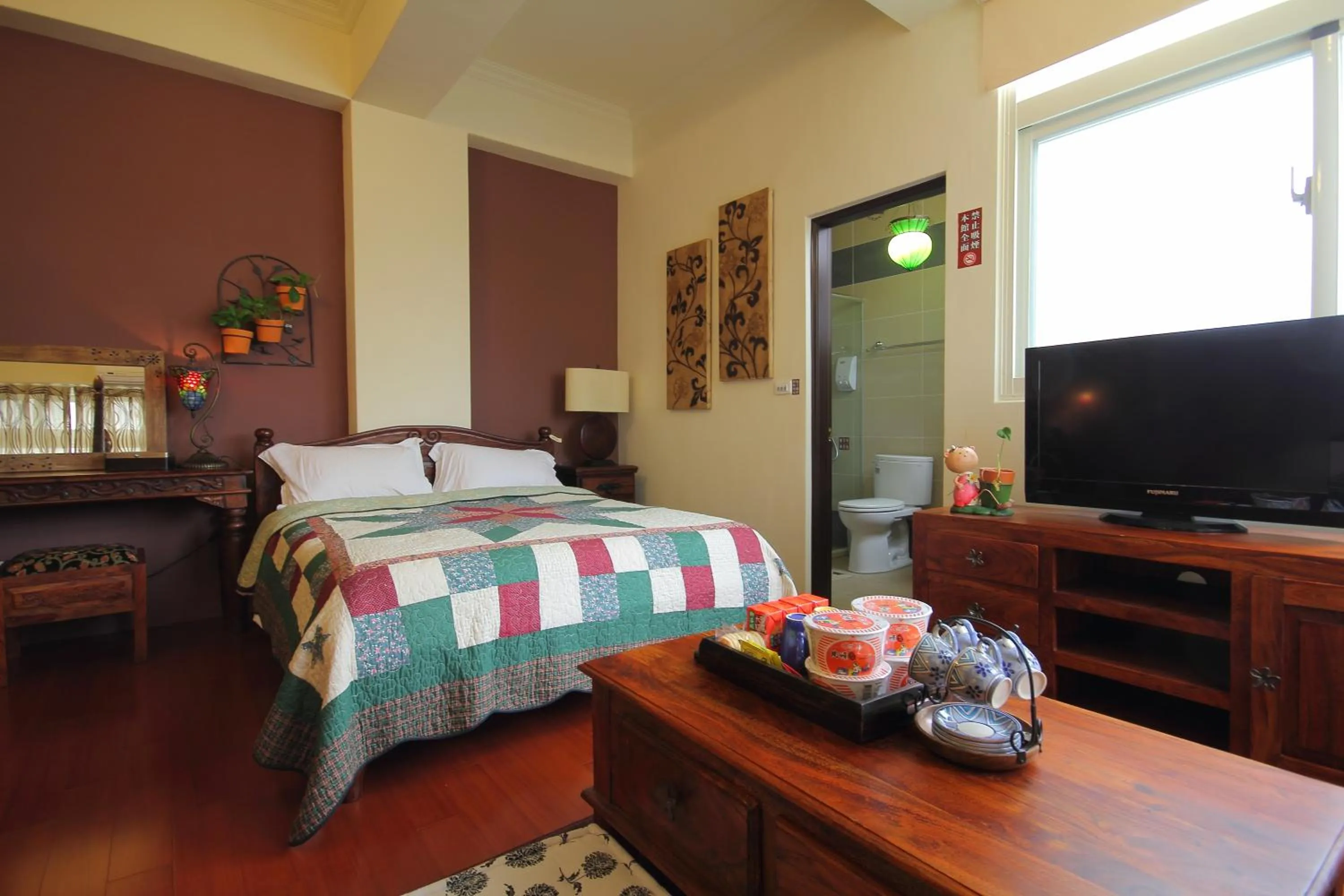 Bed in Hualien Paris Home B&B