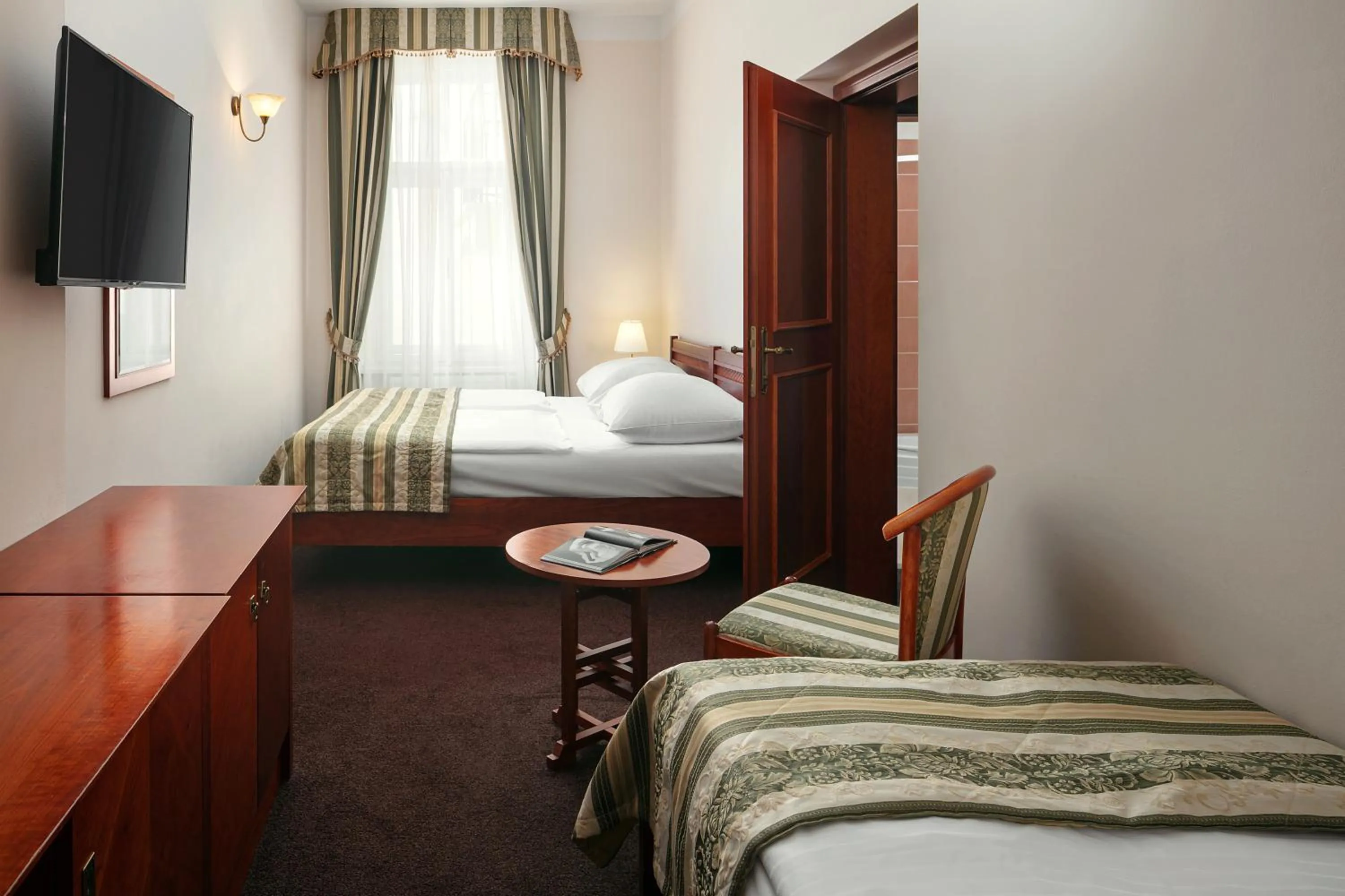 Bed in Amigo City Centre