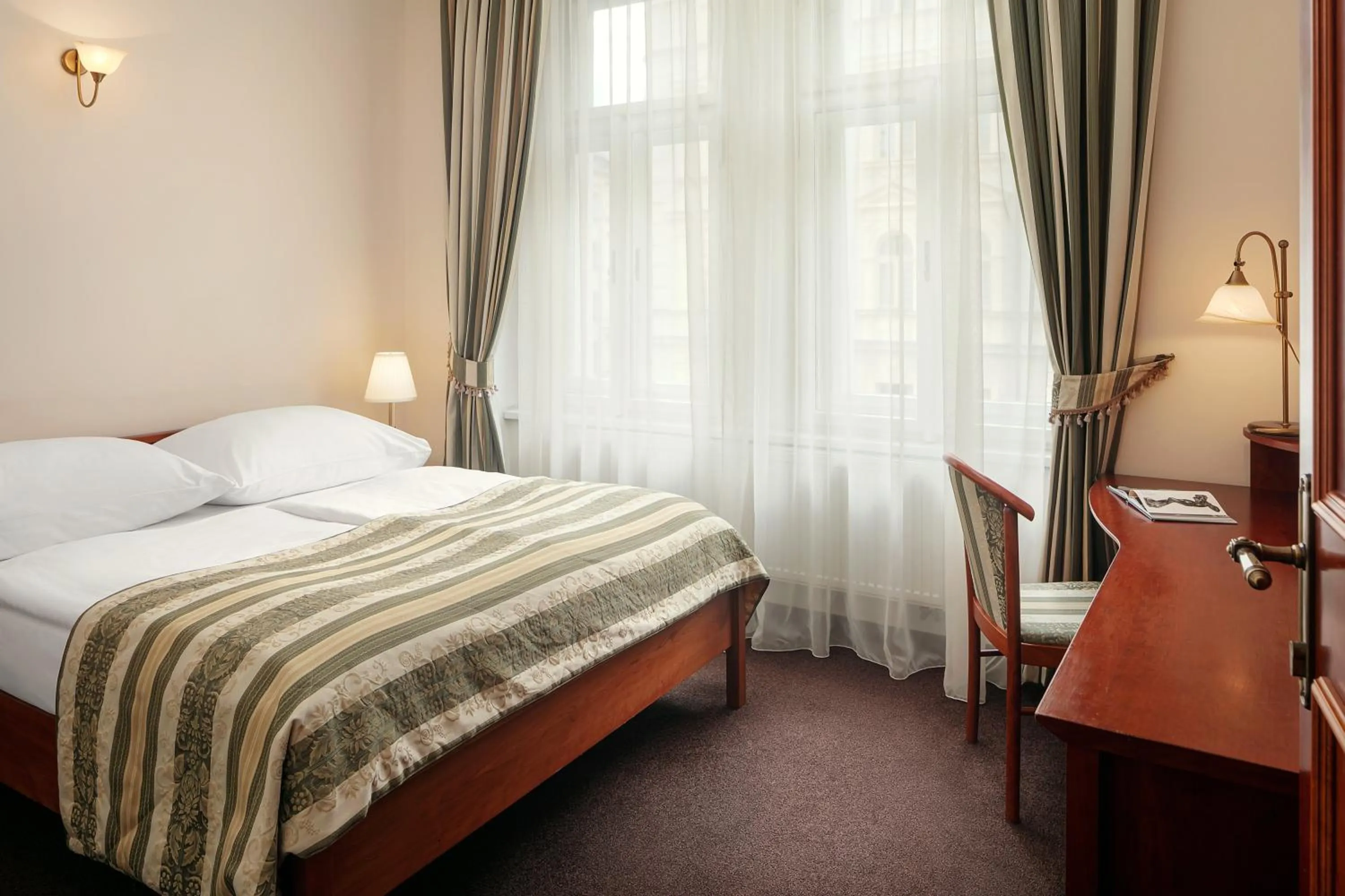 Bed in Amigo City Centre