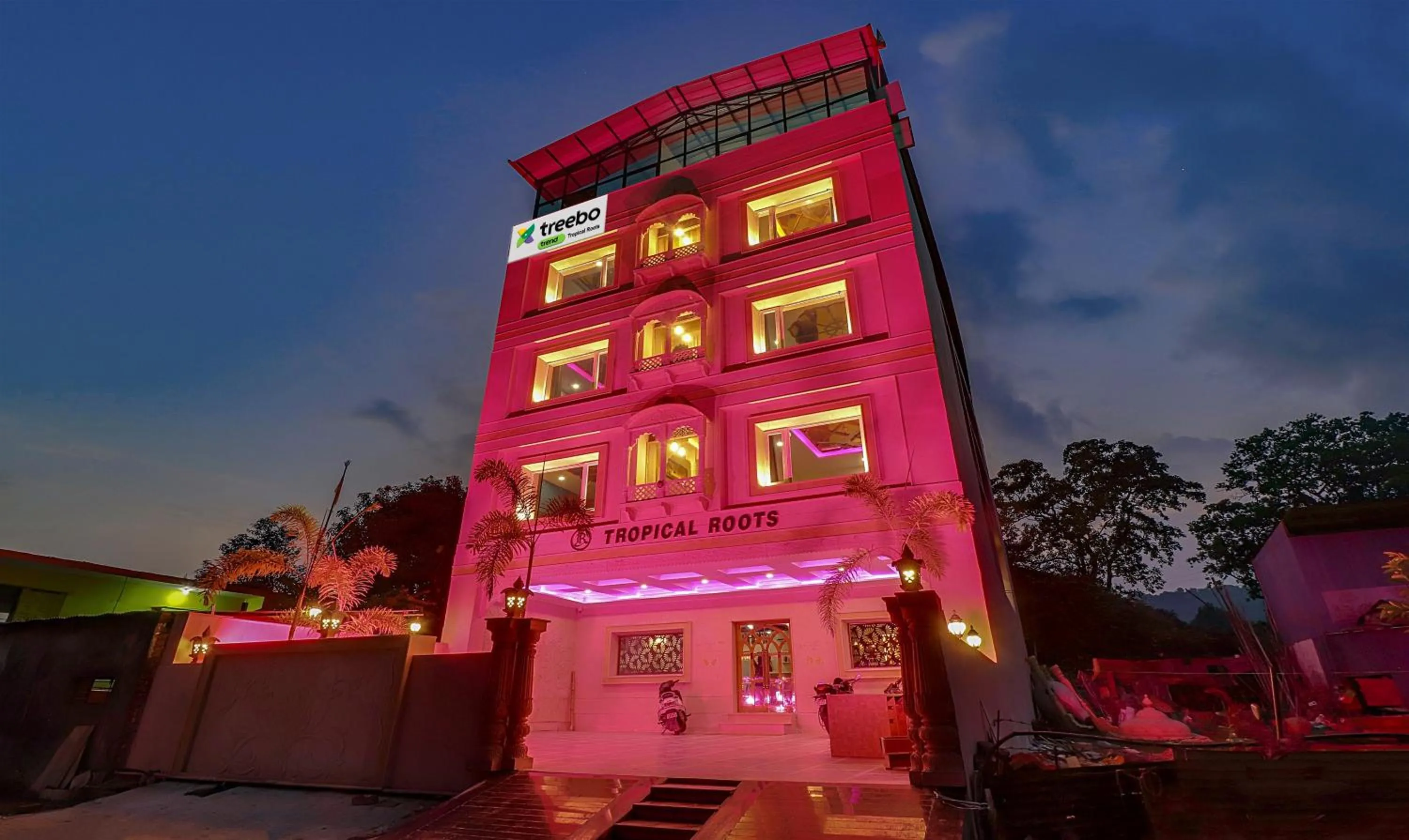 Facade/entrance in Treebo Tropical Roots, Bhupatwala Haridwar