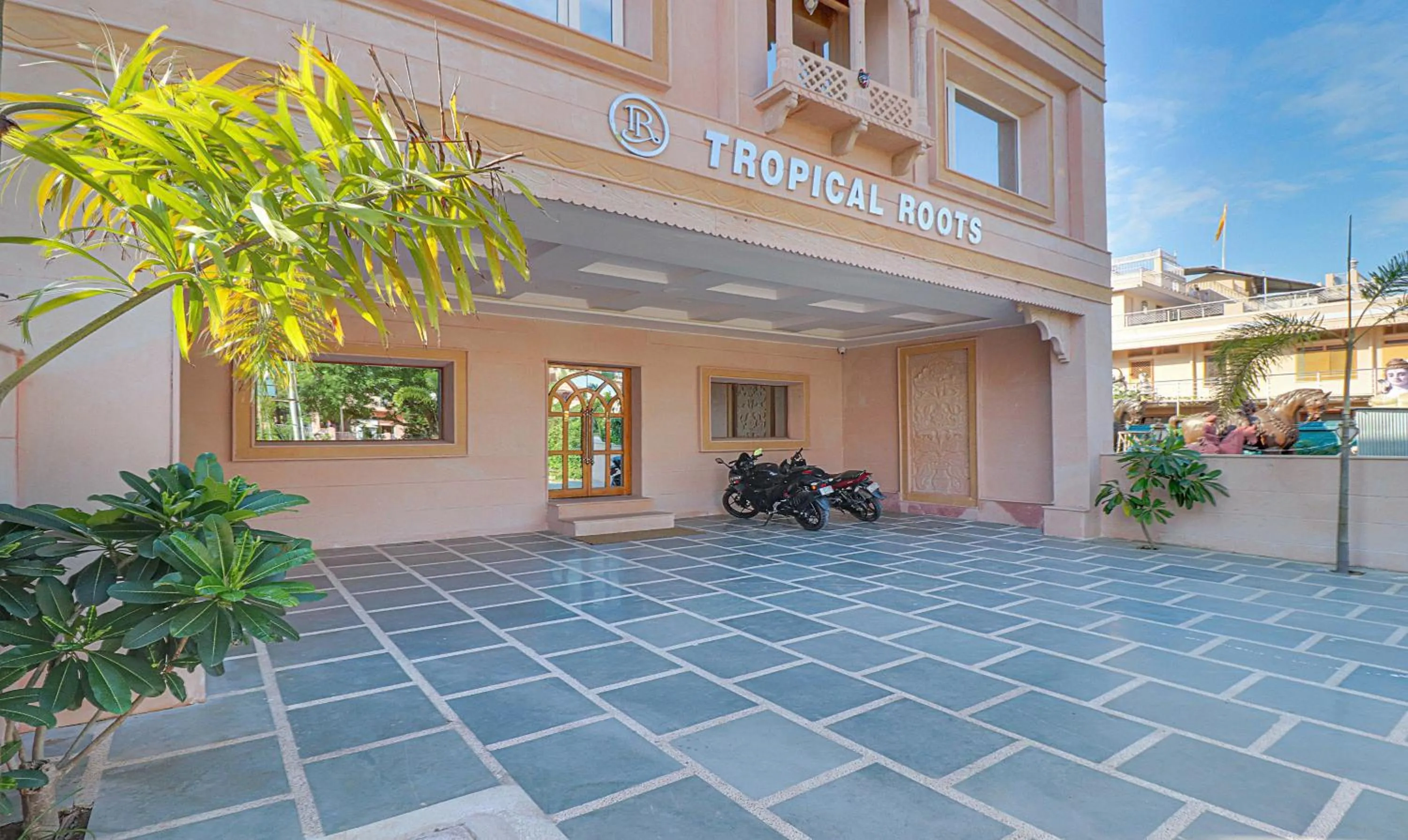 Parking in Treebo Tropical Roots, Bhupatwala Haridwar