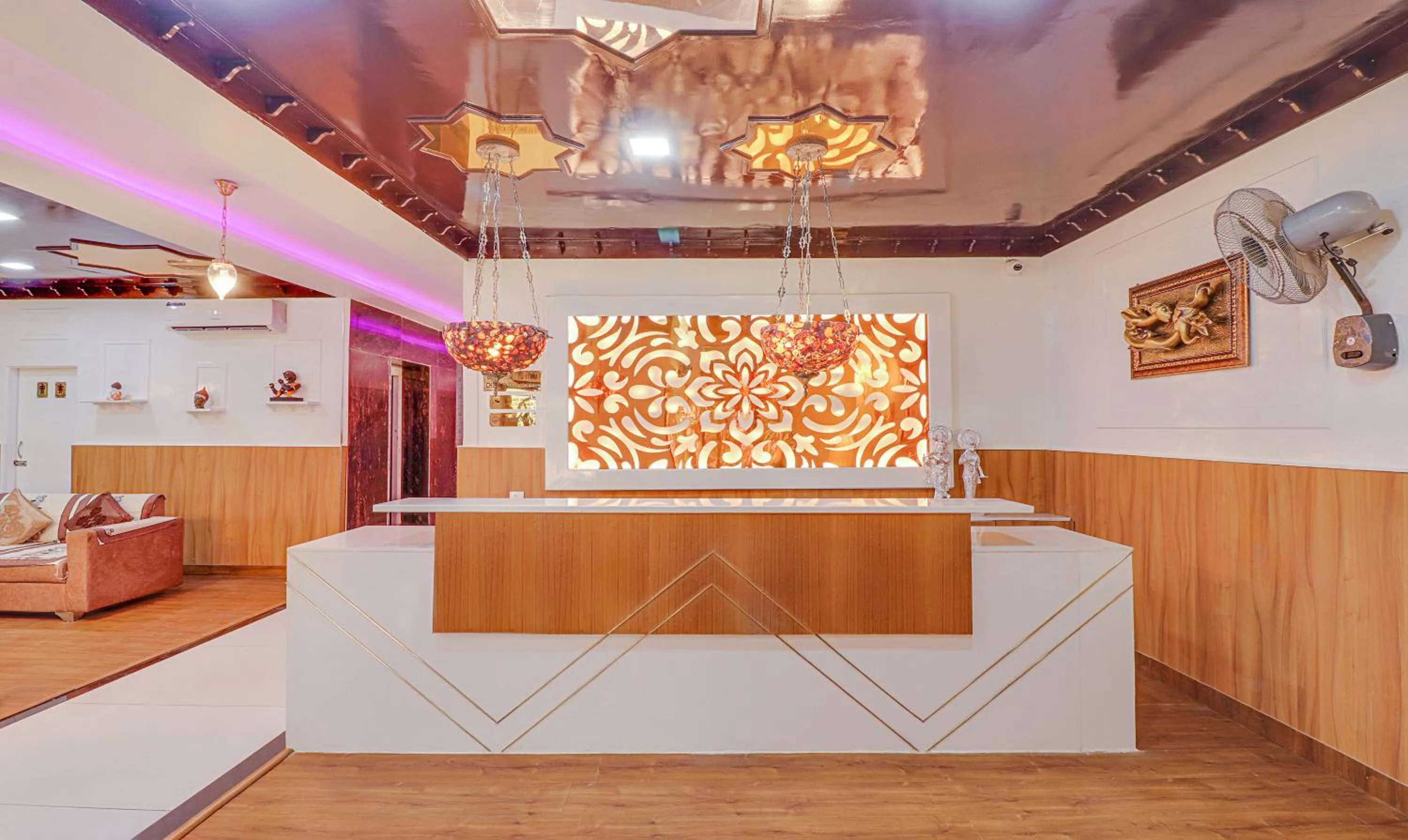 Lobby or reception in Treebo Tropical Roots, Bhupatwala Haridwar