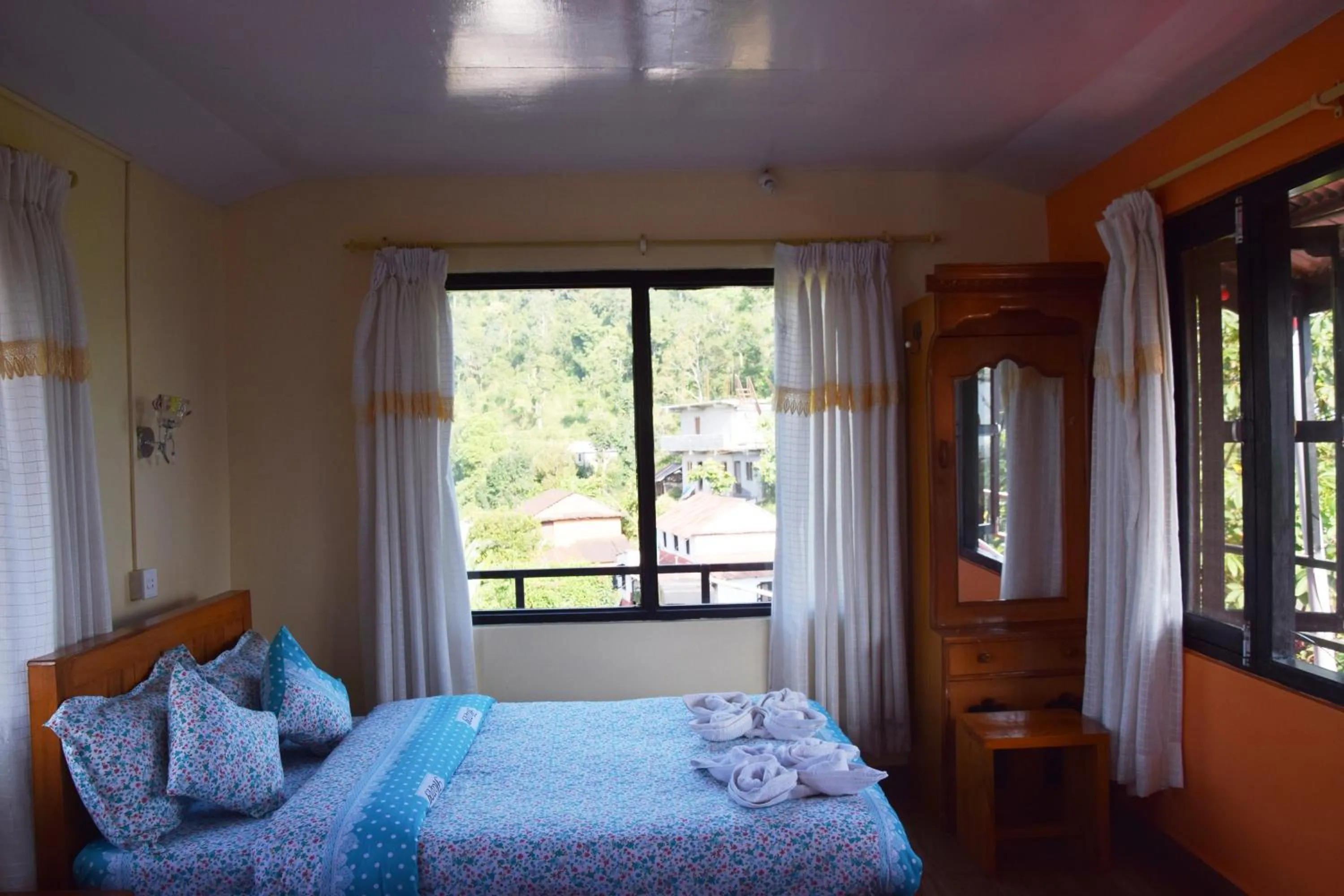 View (from property/room), Bed in Siddhartha Garden Ayurveda