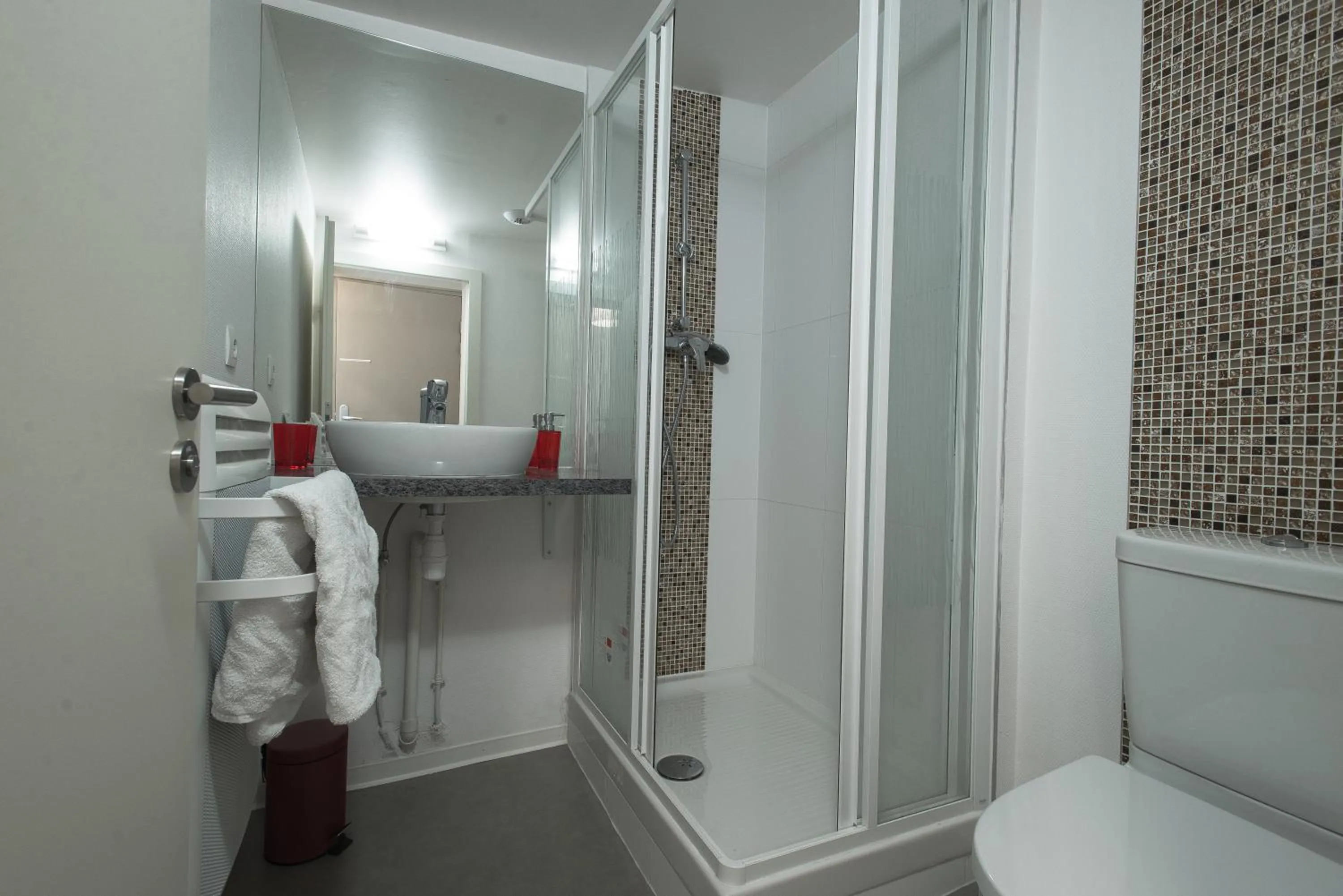 Bathroom in Appartements Orfèvres Cathédrale