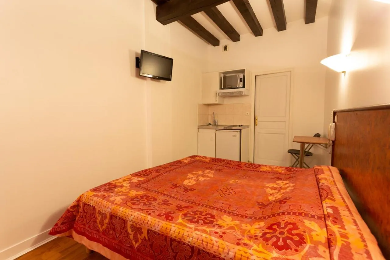 Bed in Résidence de Bourgogne