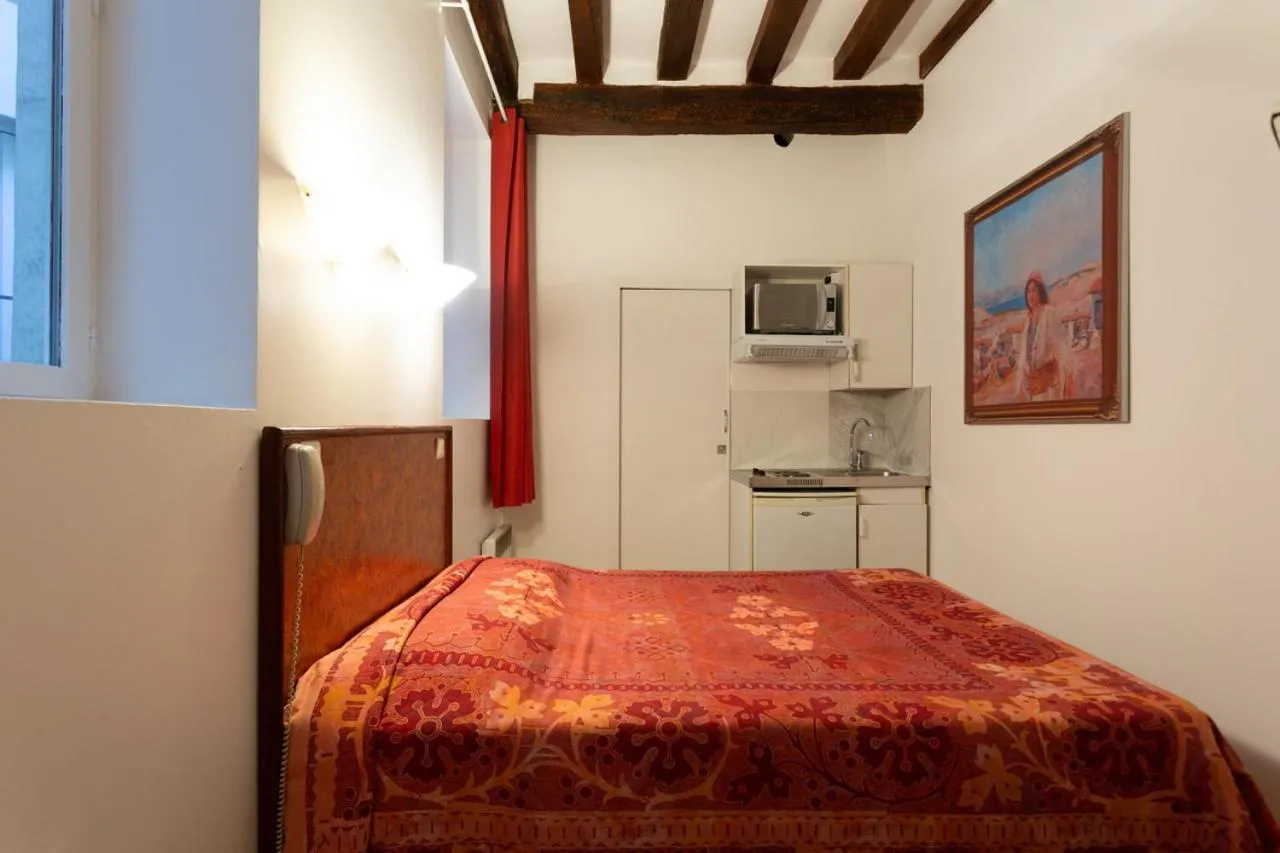 Bed in Résidence de Bourgogne