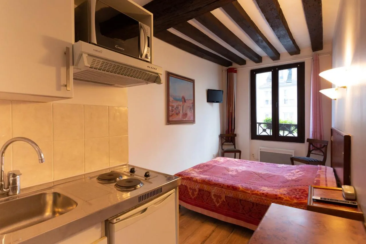 Bed in Résidence de Bourgogne