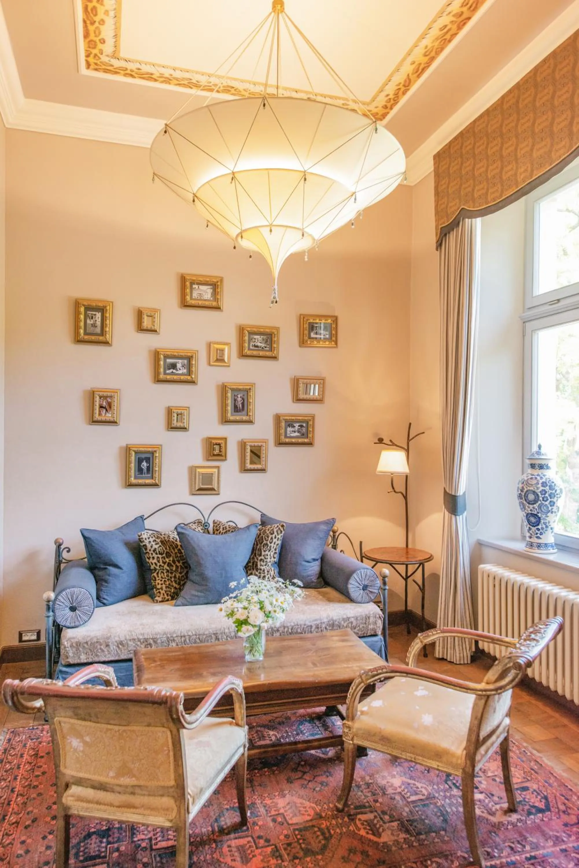 Living room in Chateau Mcely