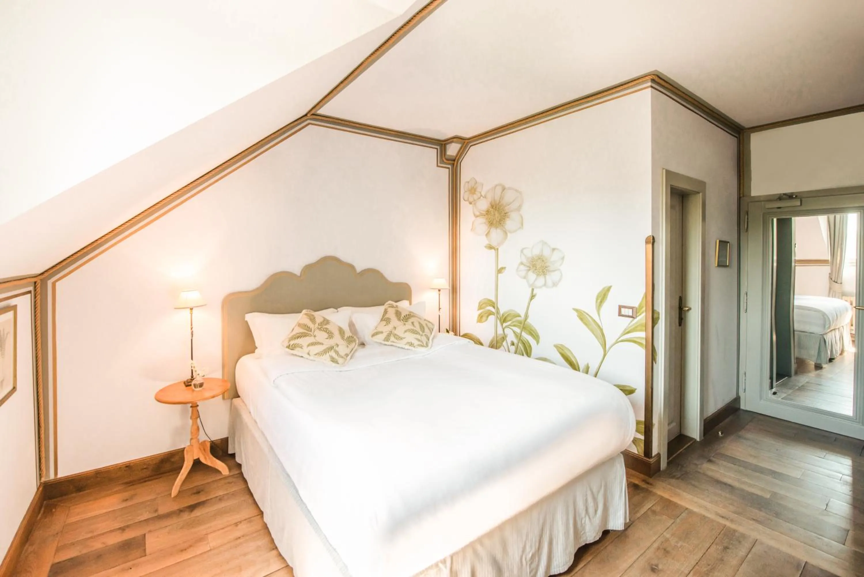 Bed in Chateau Mcely