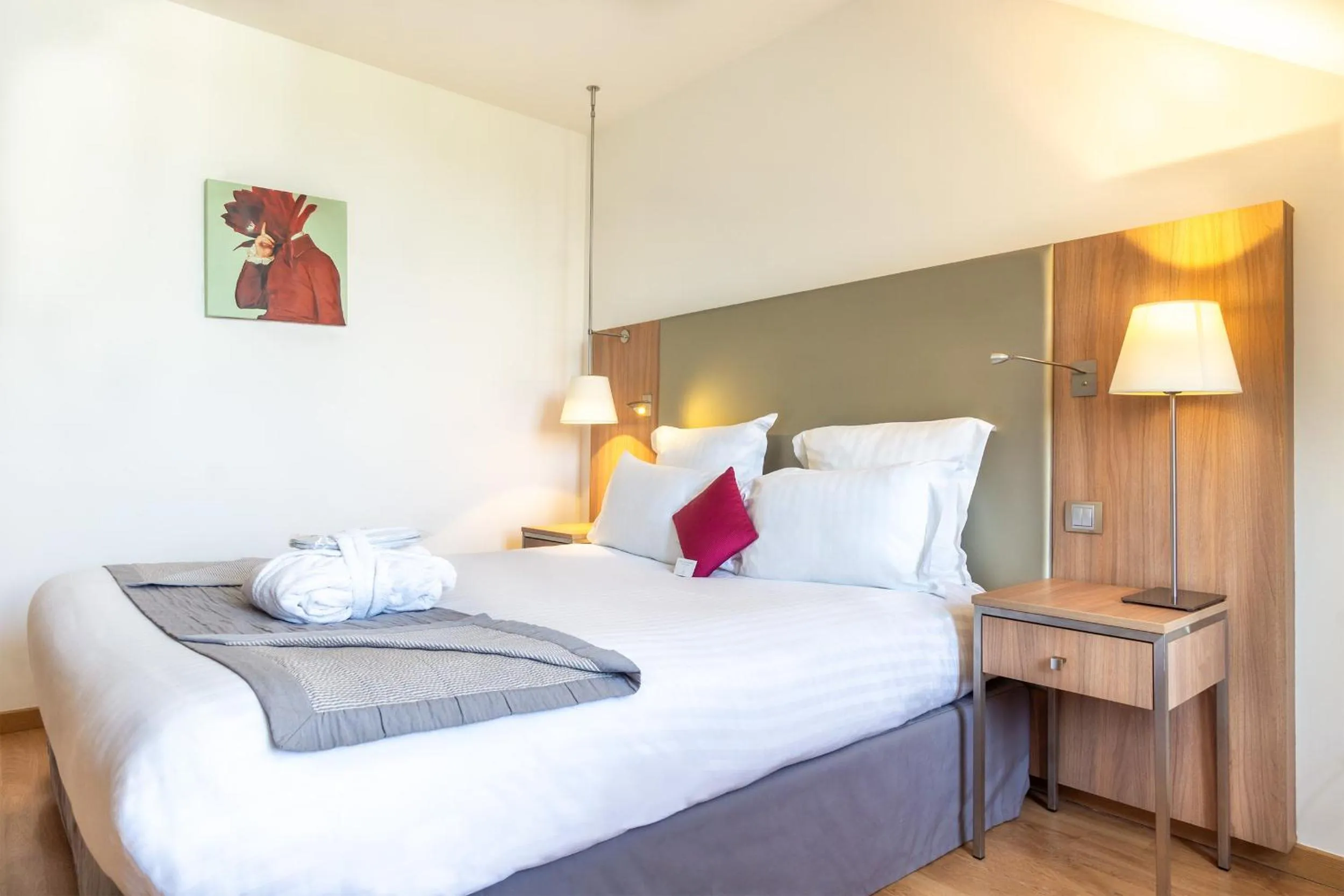 Bedroom, Bed in City Résidence Paris CDG Airport