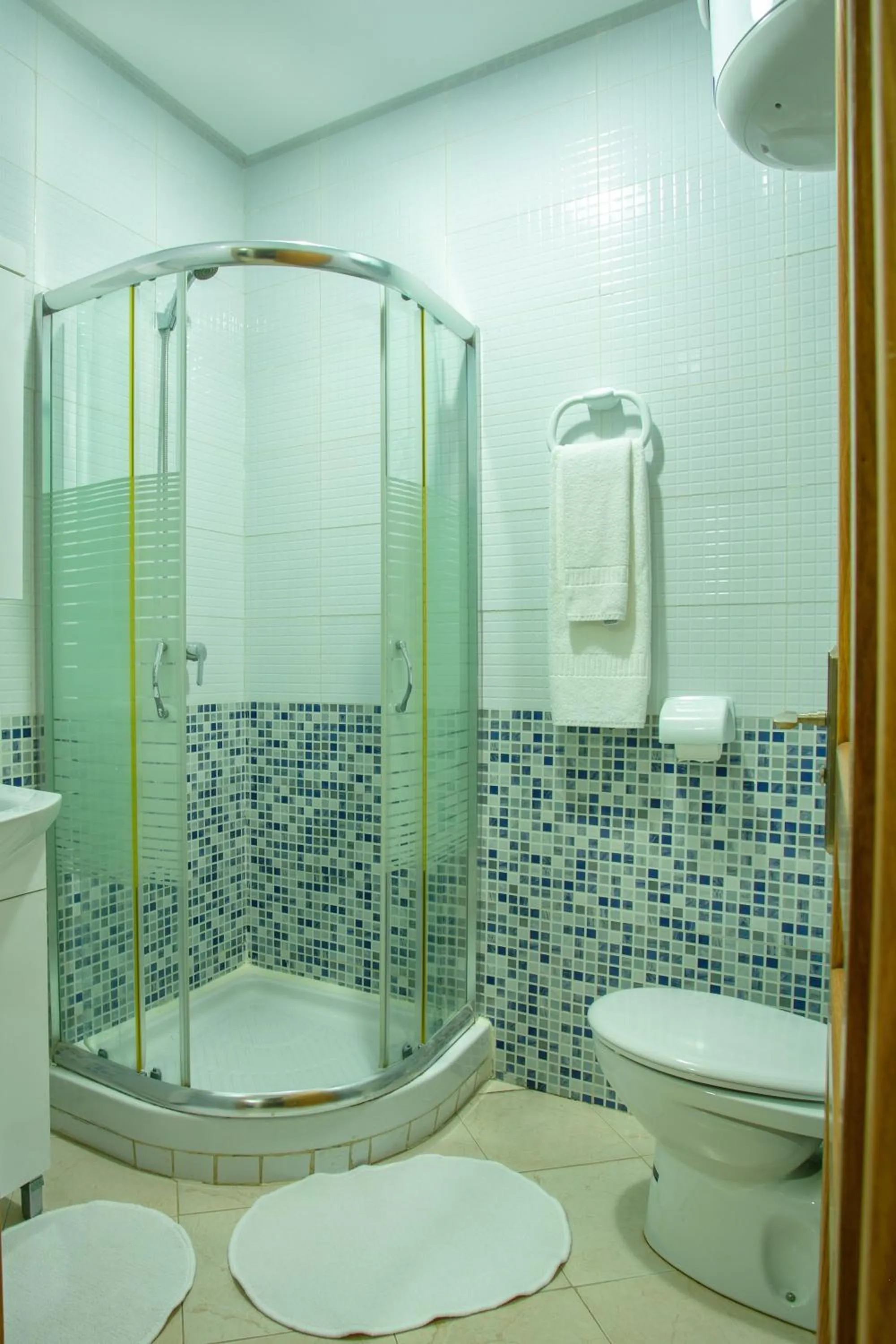 Shower in Résidence Hôtelière Riviera Beach