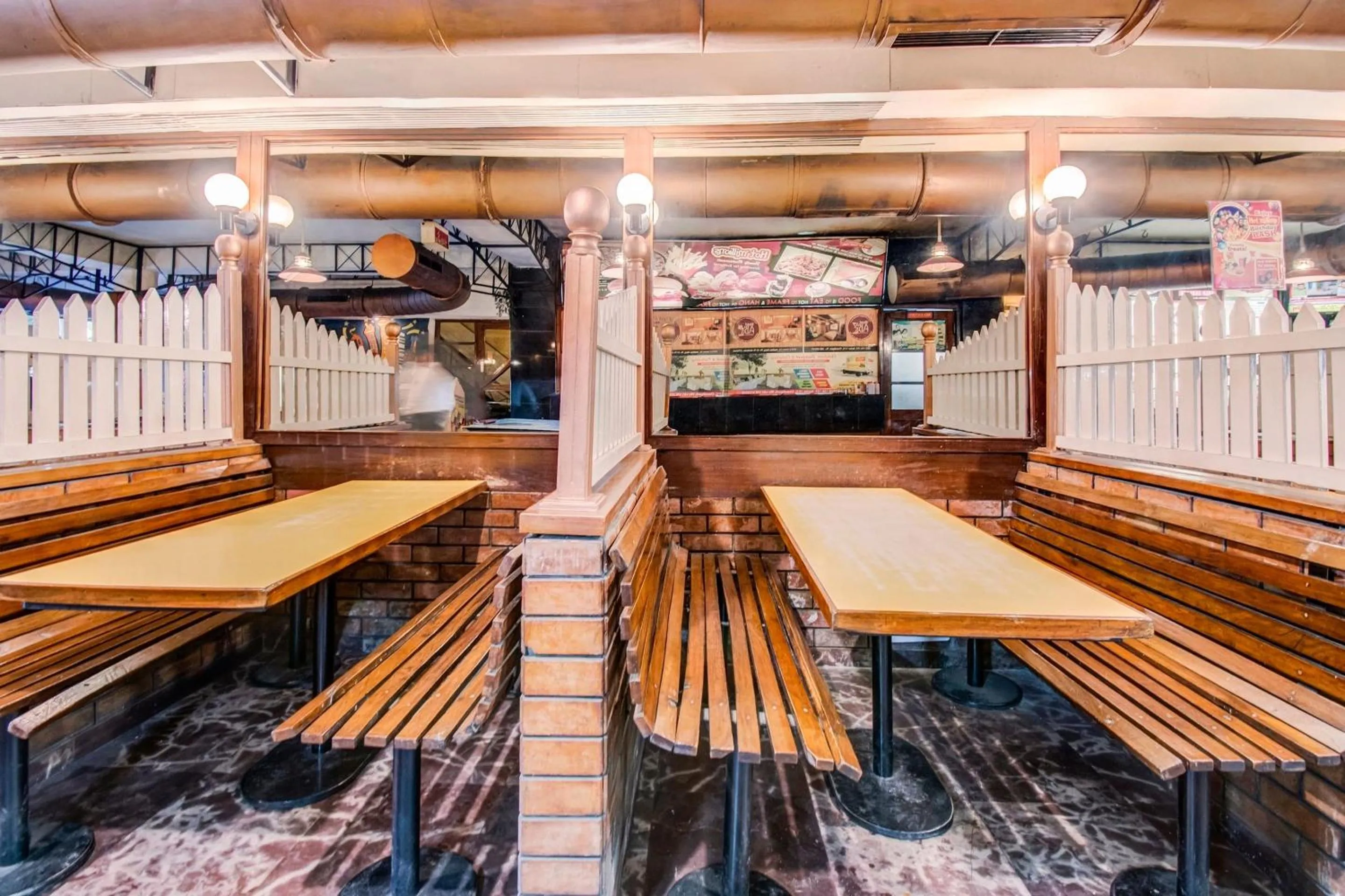 Restaurant/places to eat in Capital O Broadway