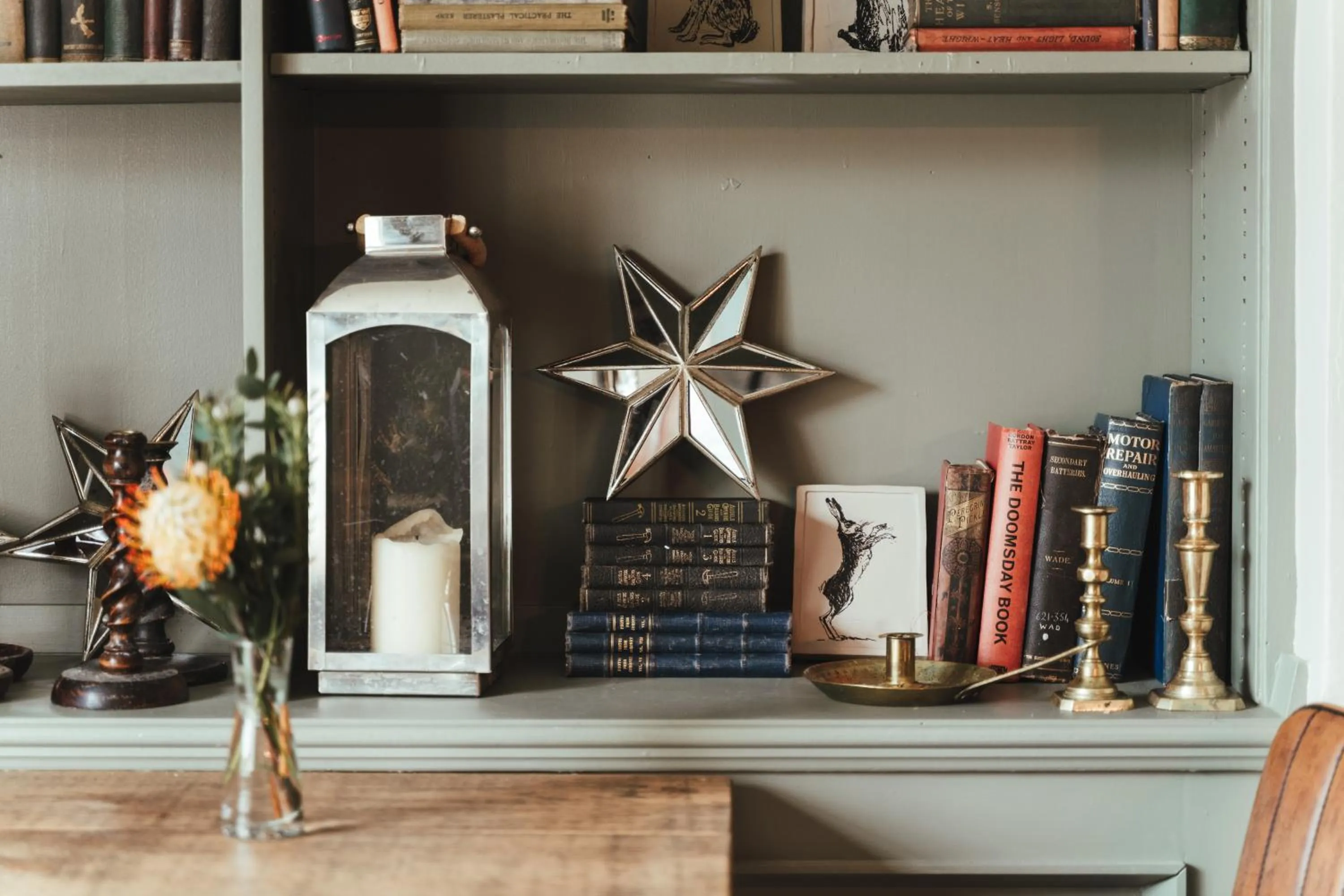 Library in The Falcon Inn