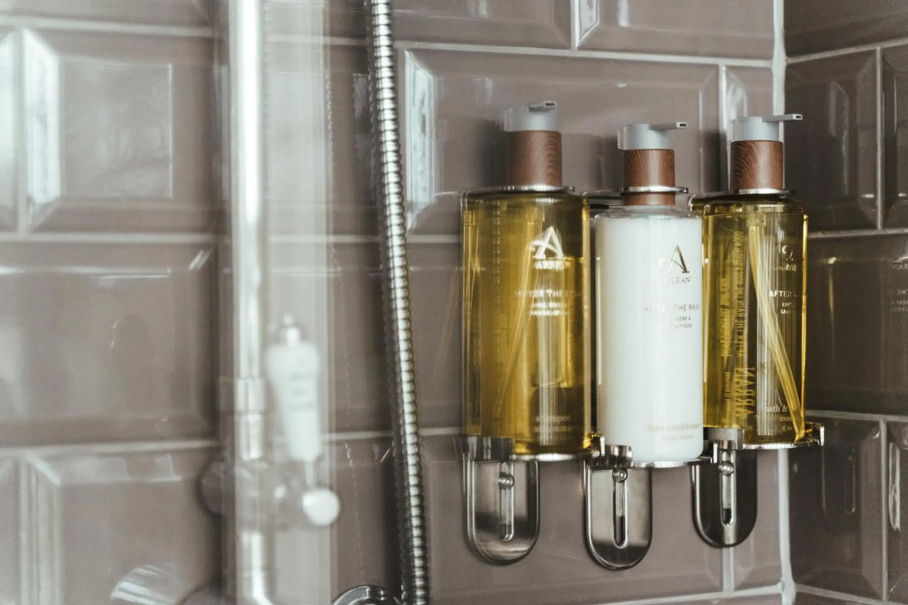 Deluxe Double Room in The Falcon Inn Deluxe Double Room in The Falcon Inn