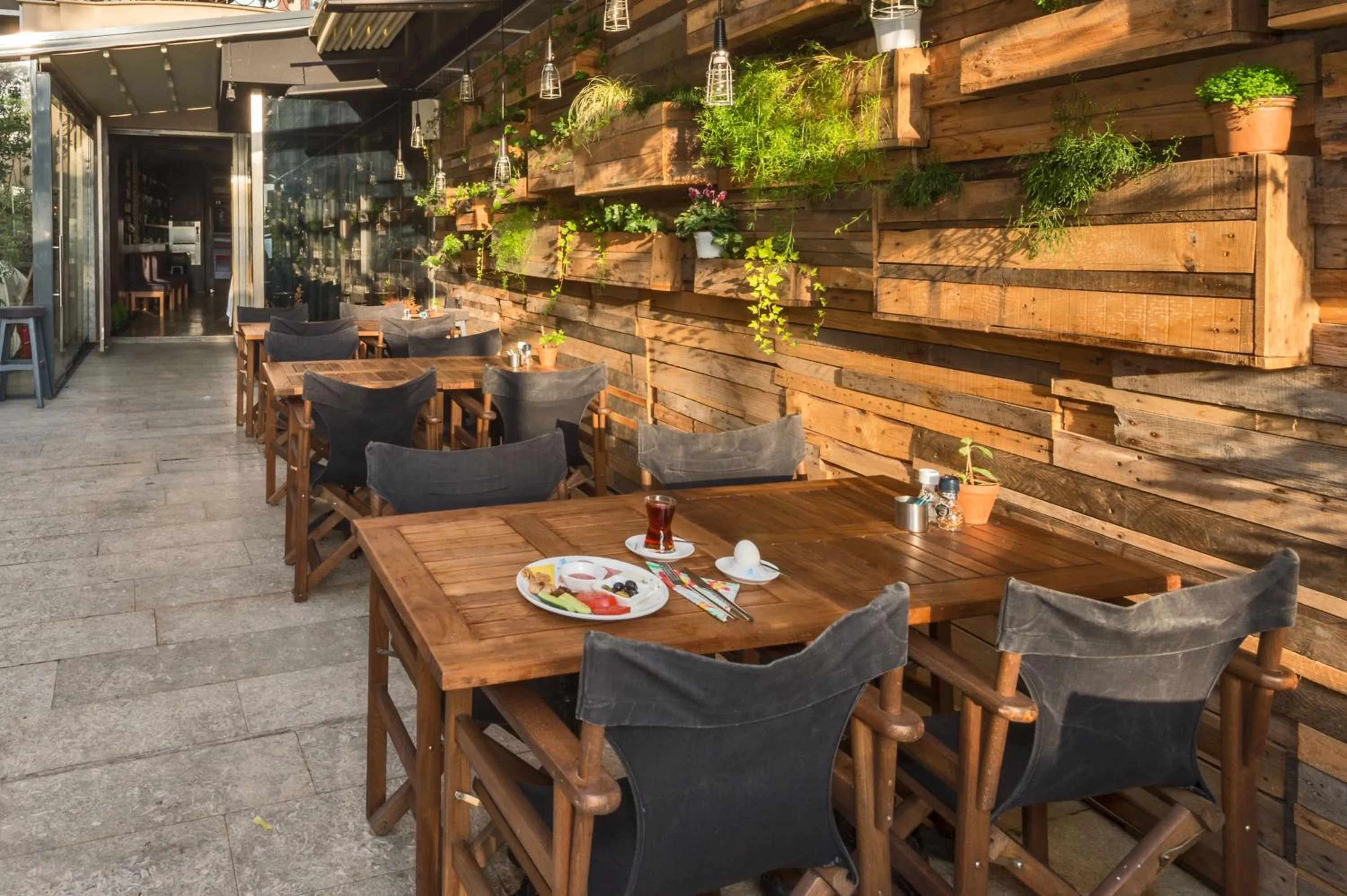 Dining area in Suitel Bosphorus Taksim
