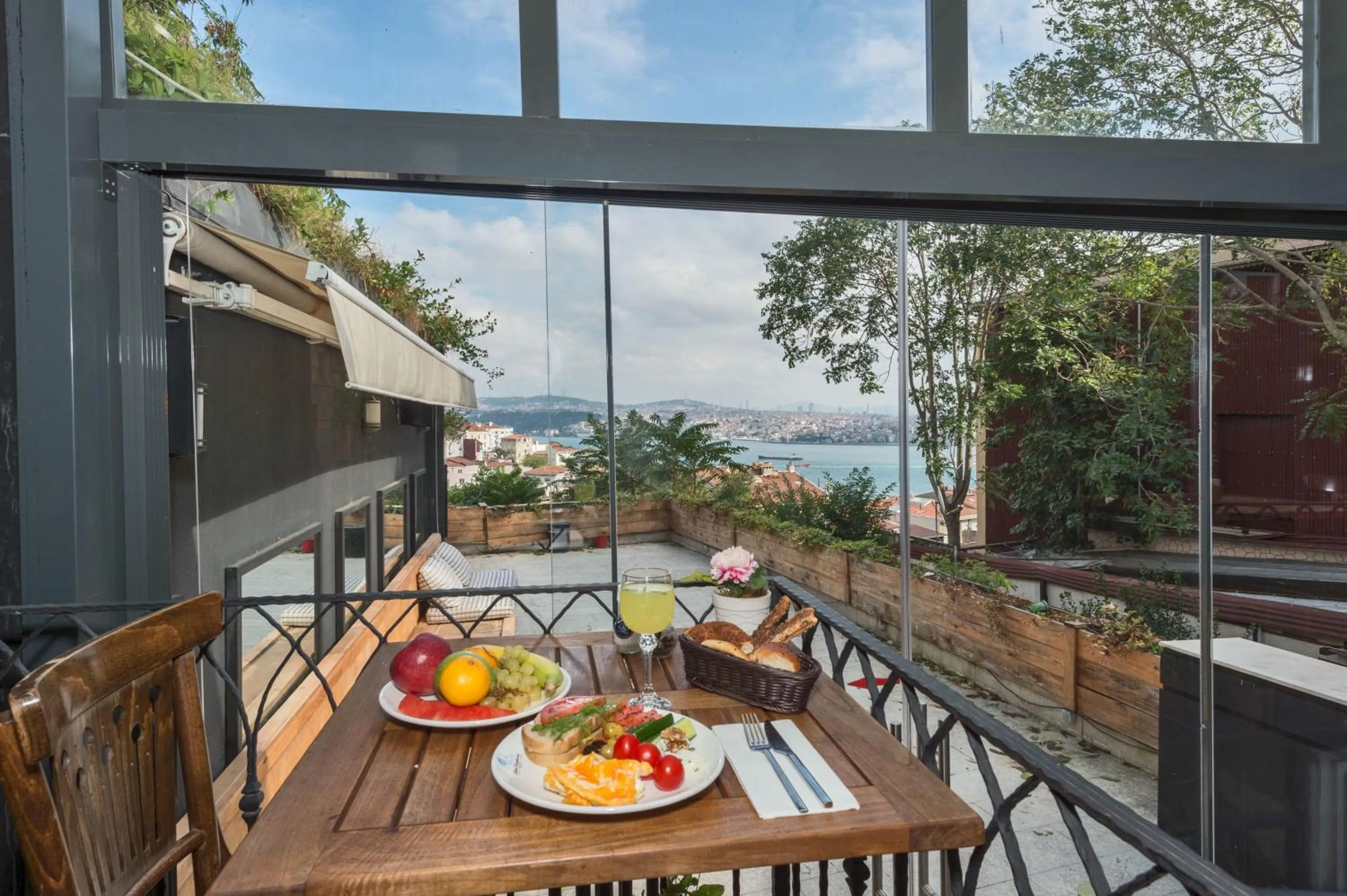 Sea view in Suitel Bosphorus Taksim