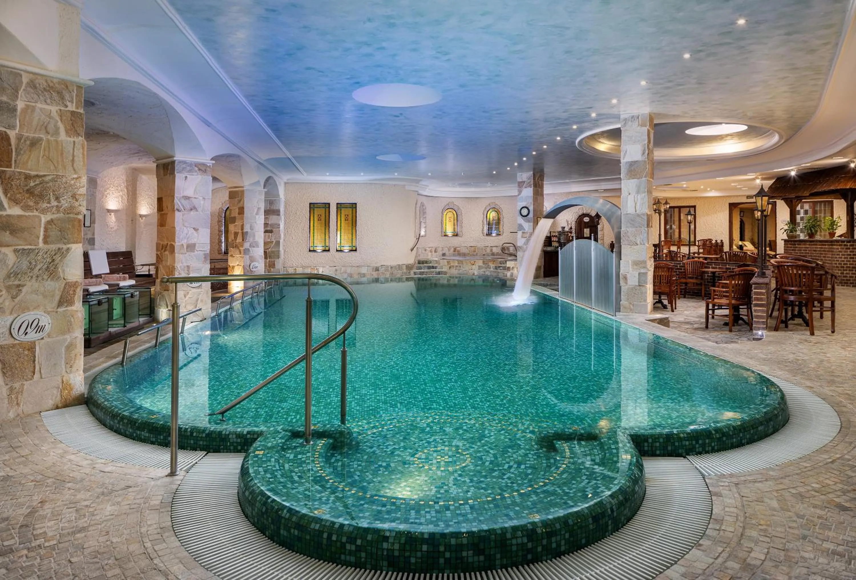Swimming pool in Carlsbad Plaza Medical Spa & Wellness hotel