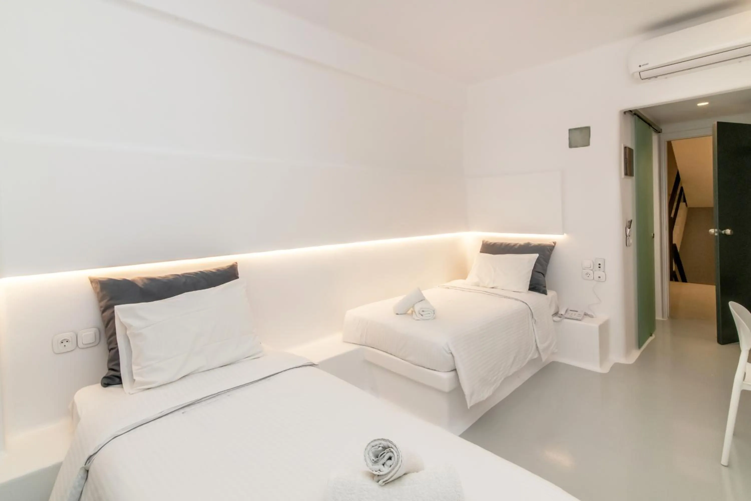 Bedroom, Bed in Byzantio City Hotel