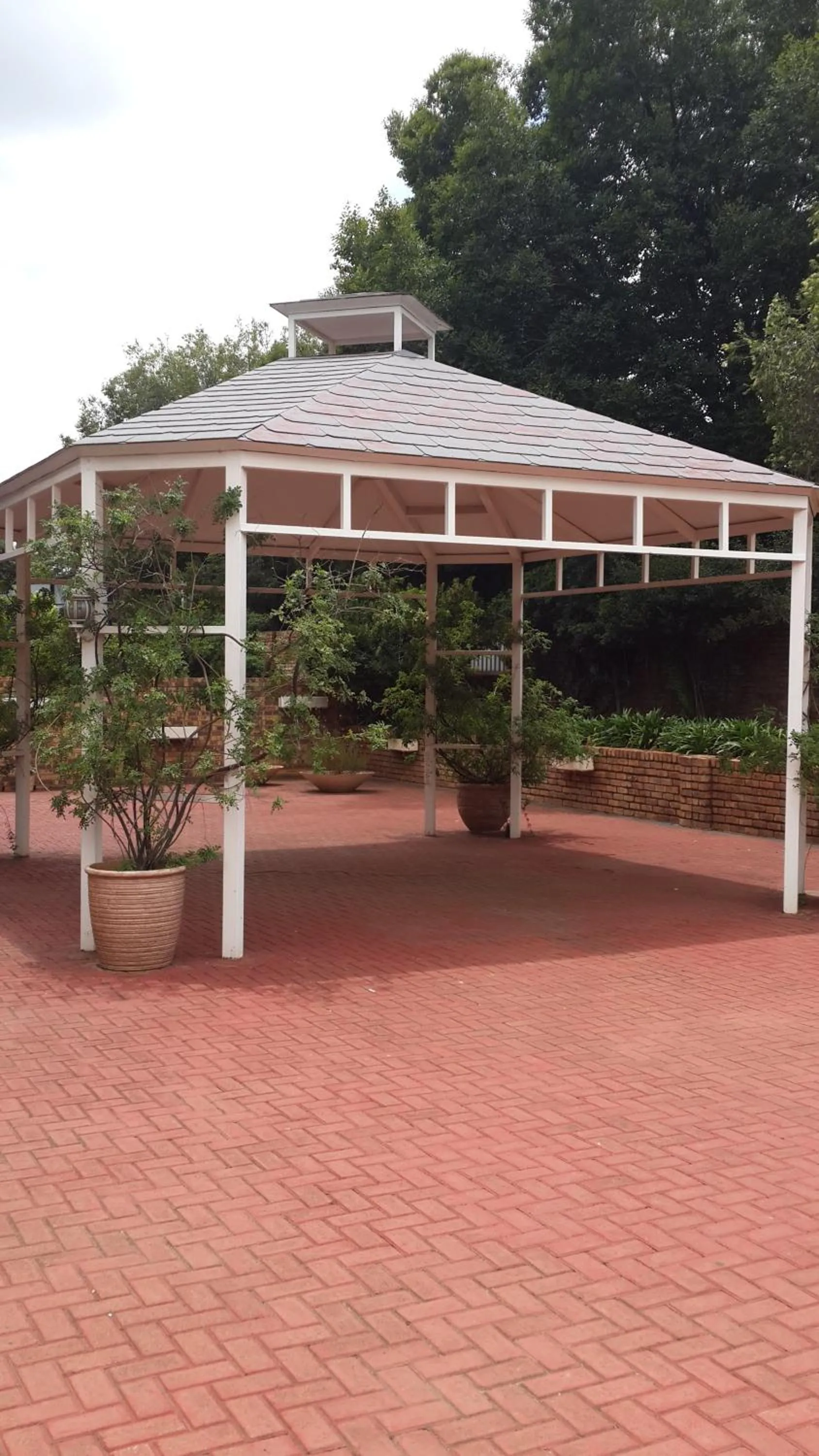 Patio in The Shakespeare Inn