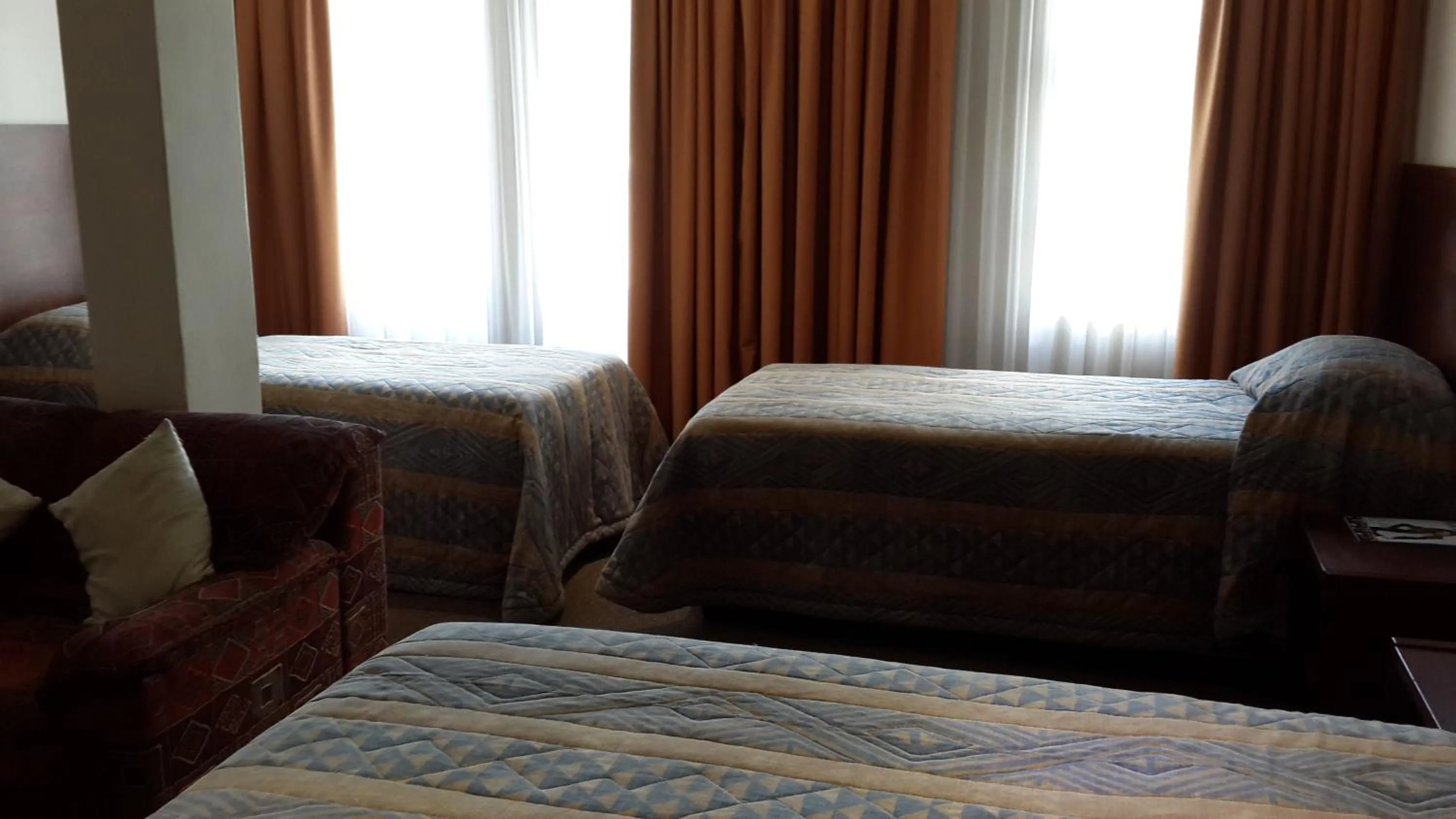 Photo of the whole room, Bed in The Shakespeare Inn