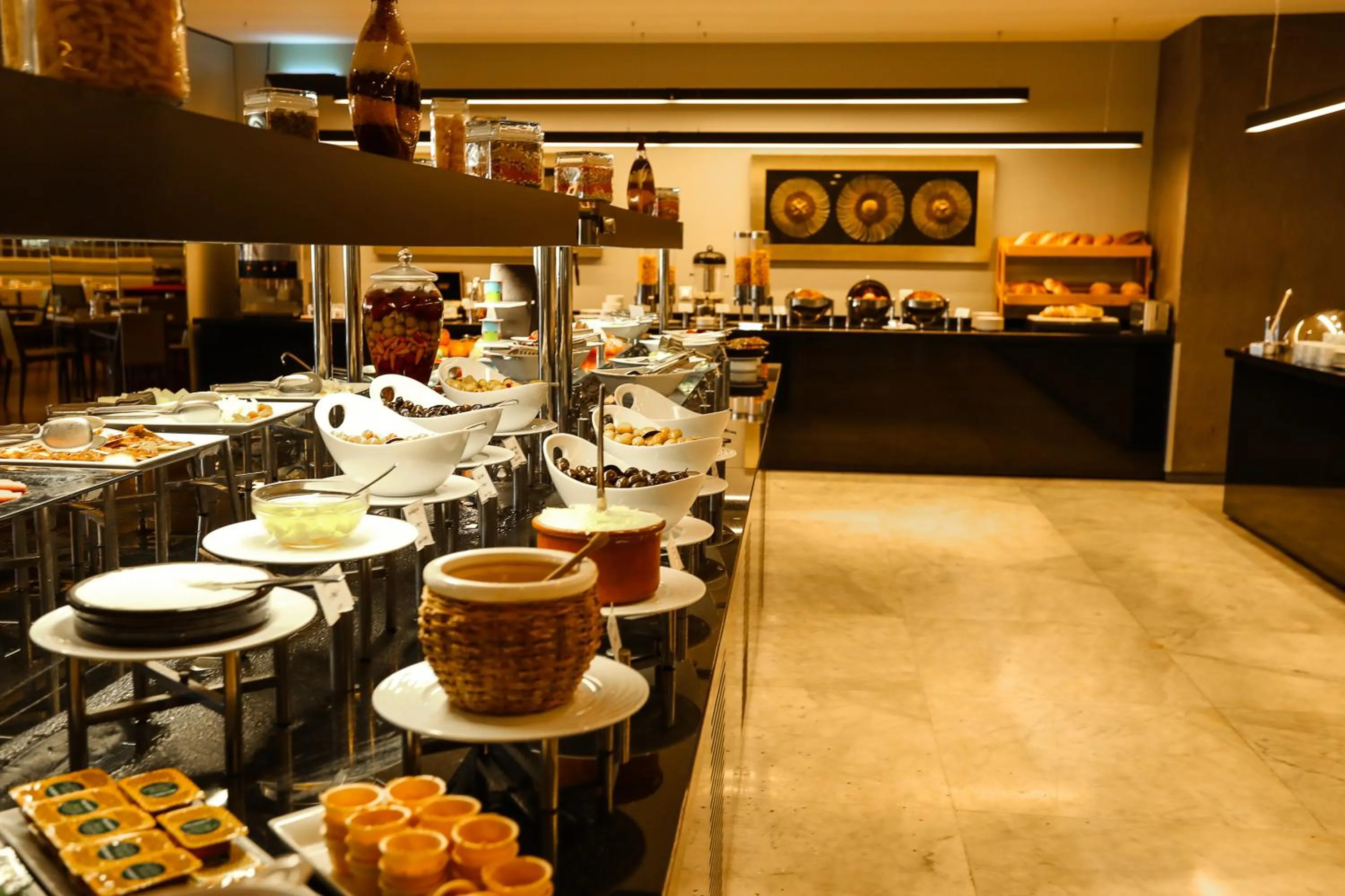Restaurant/places to eat in Ramada Plaza by Wyndham Istanbul Asia Airport