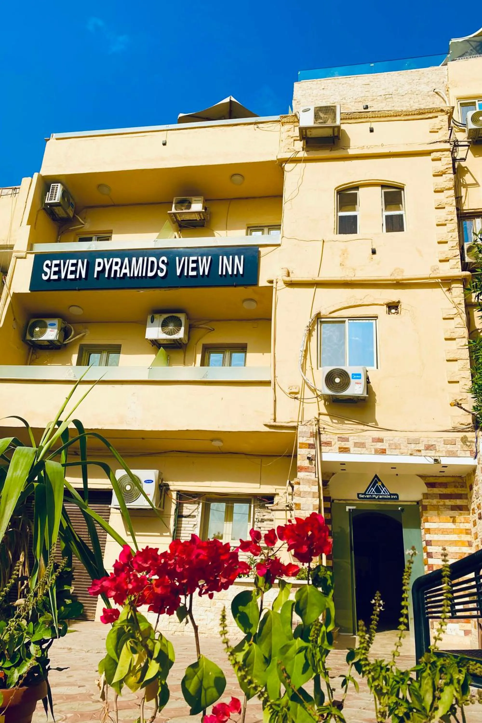 Property building in Seven Pyramids View Inn