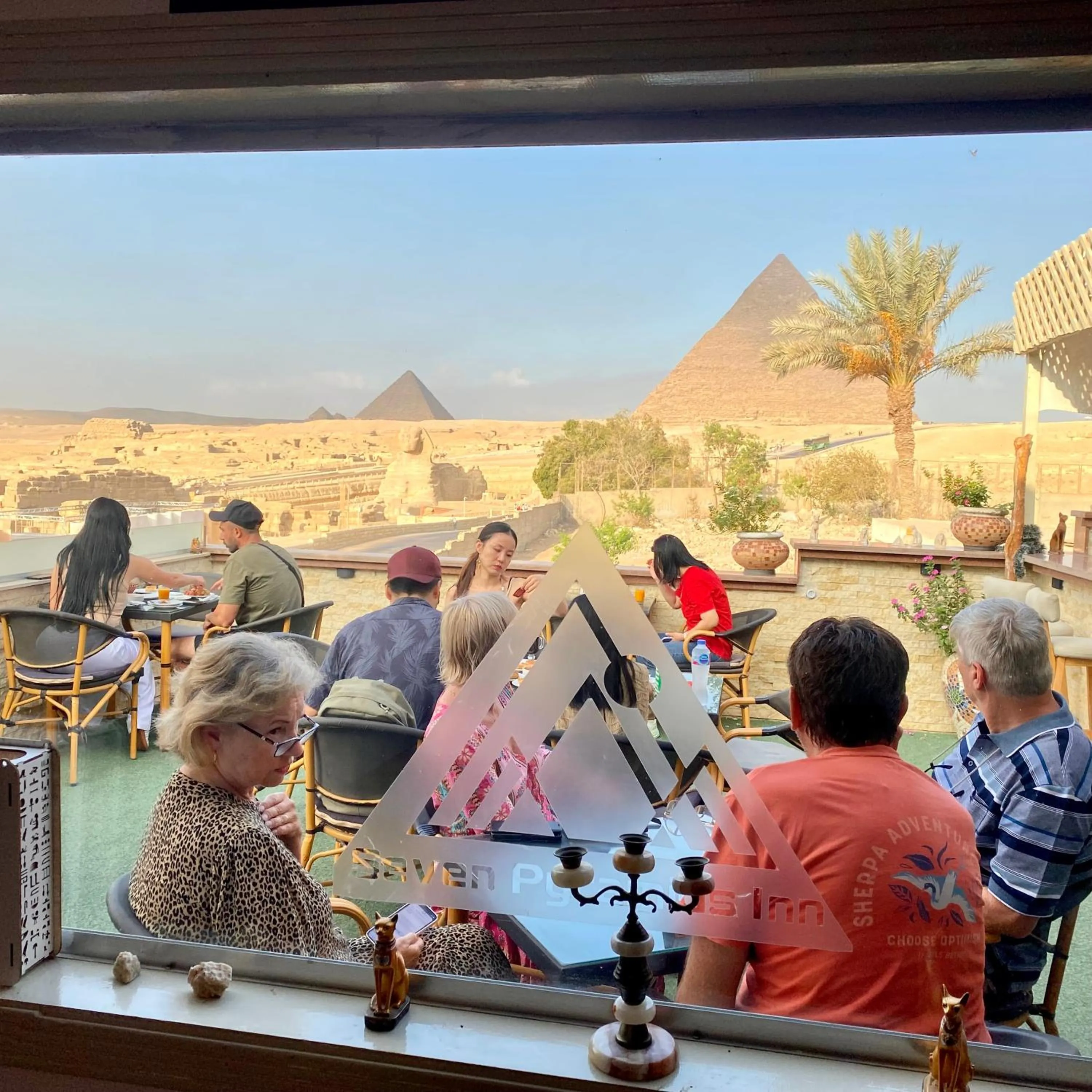 Restaurant/places to eat in Seven Pyramids View Inn