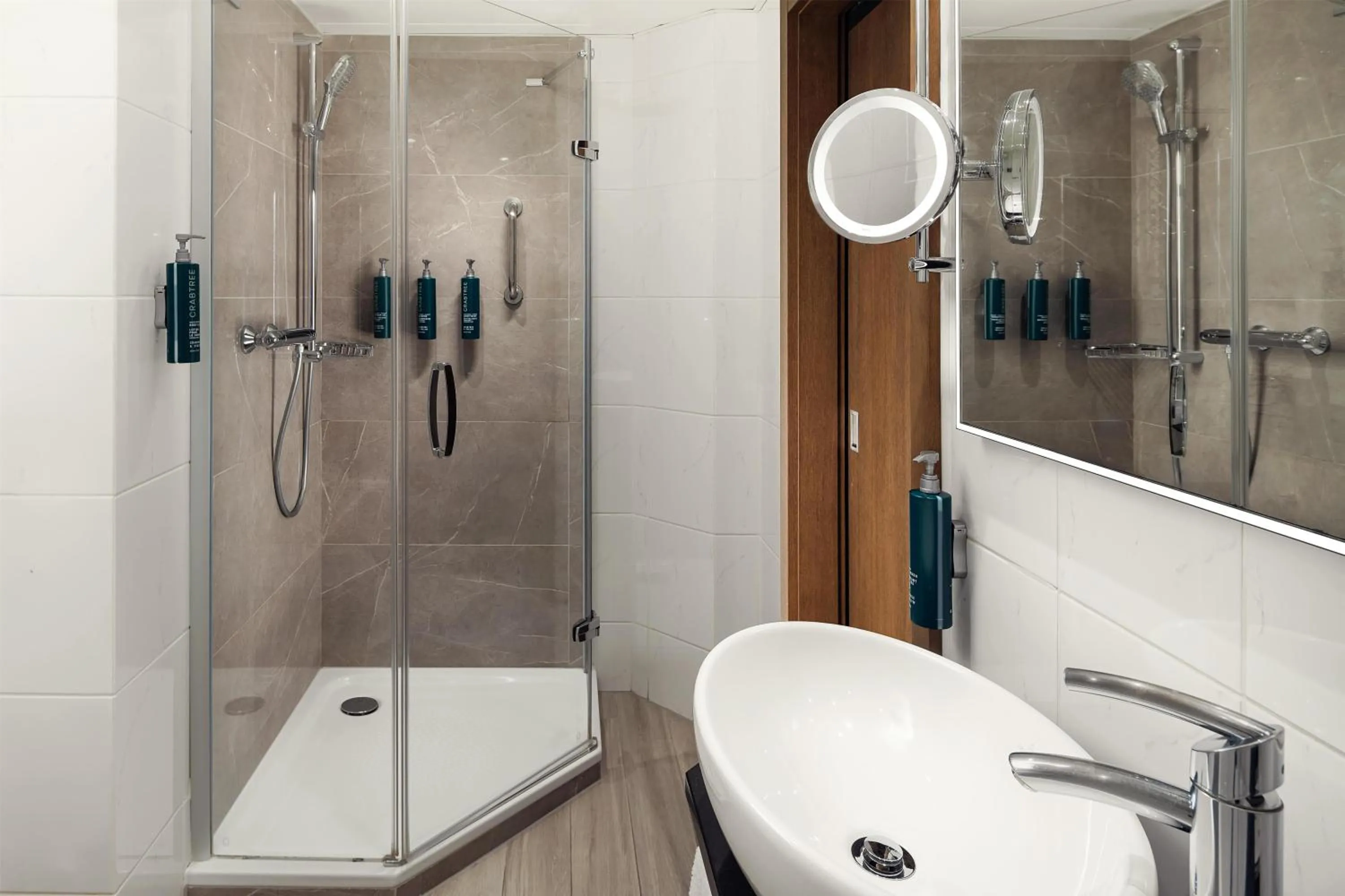 Bathroom in Hilton Prague Atrium