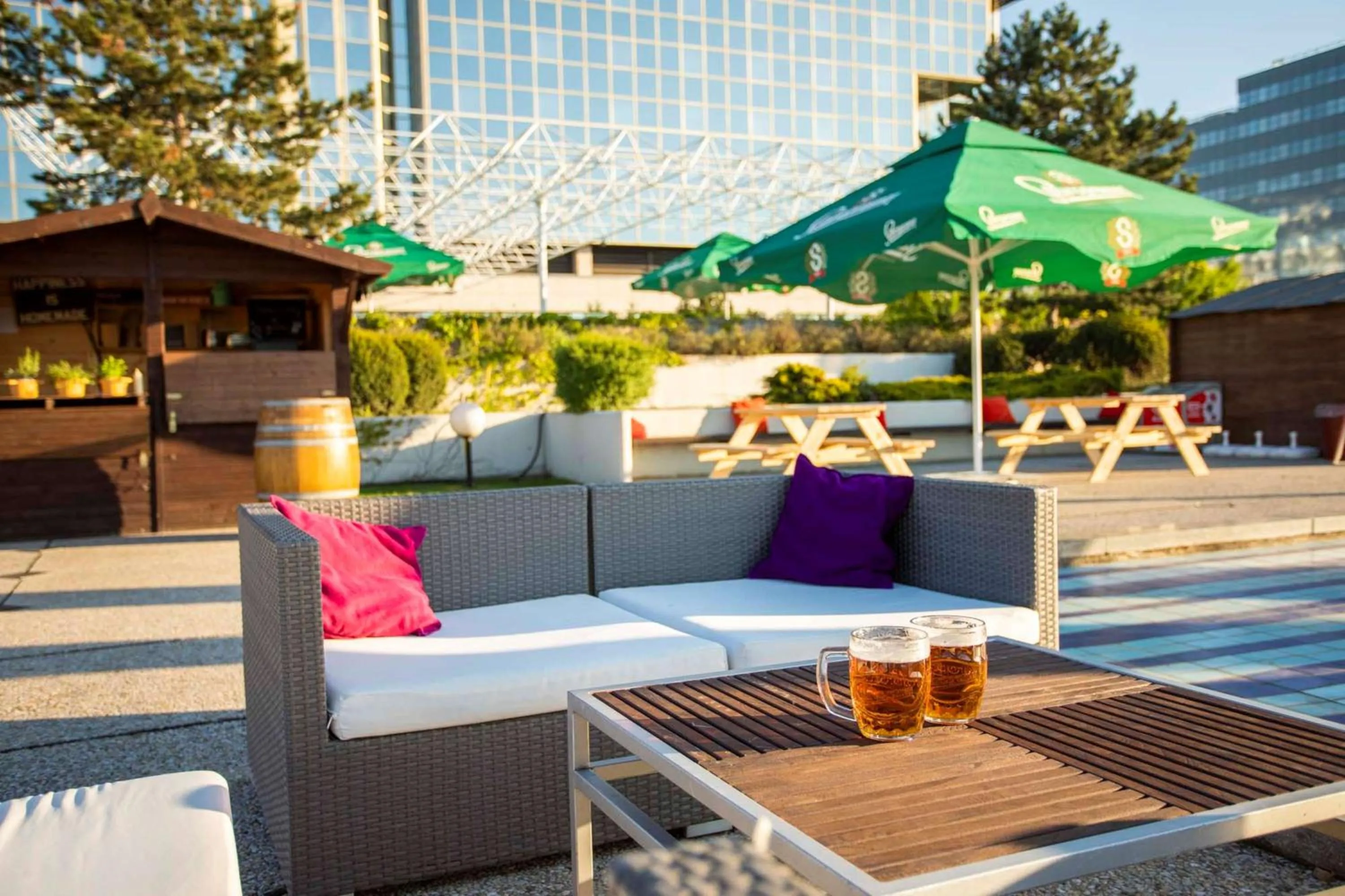 Lounge or bar in Hilton Prague Hotel