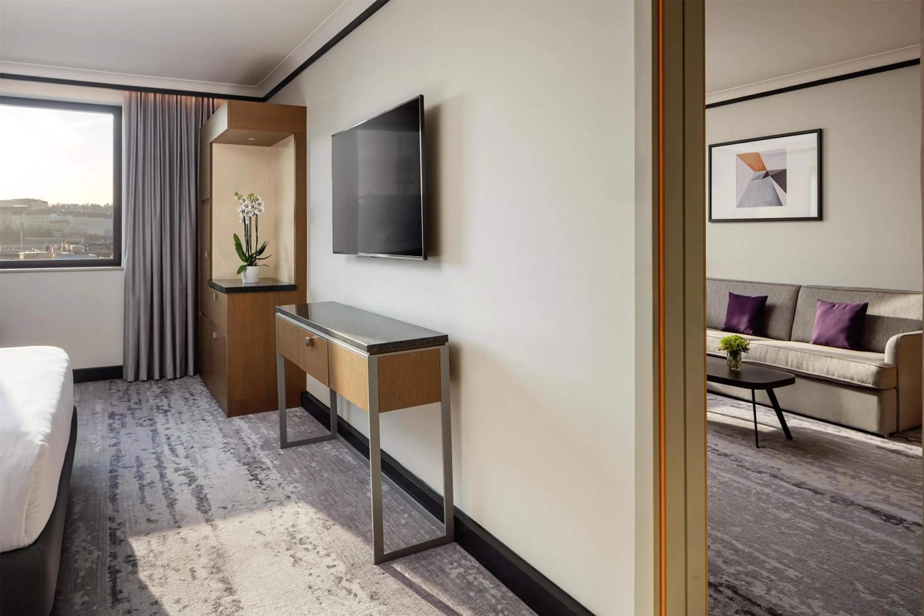 Living room, Bed in Hilton Prague Atrium