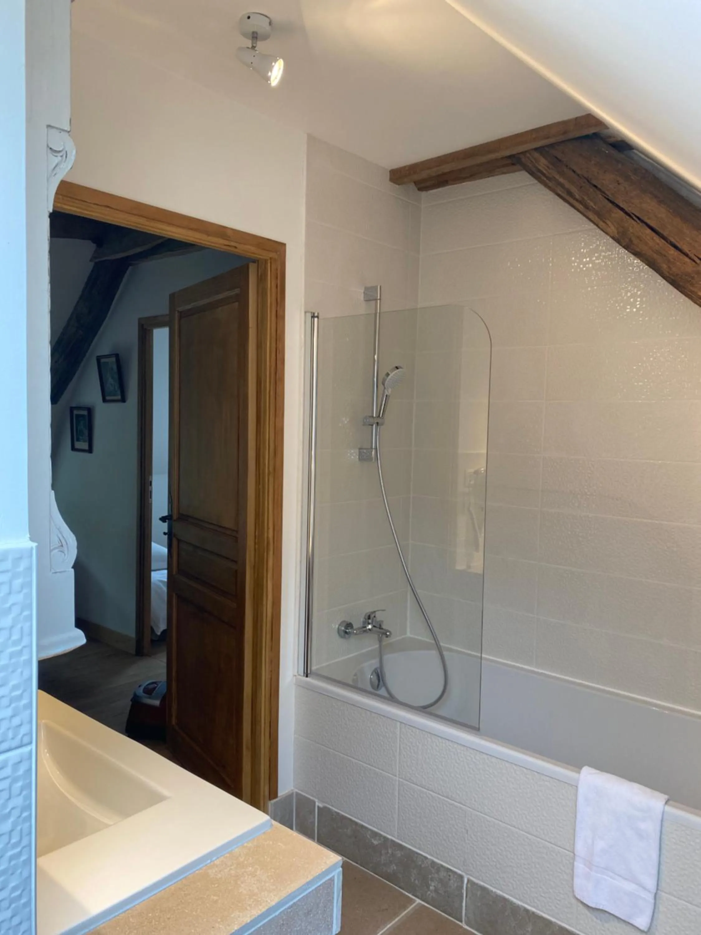 Bathroom in Maison d'hôtes Moulin du Bas Pesé