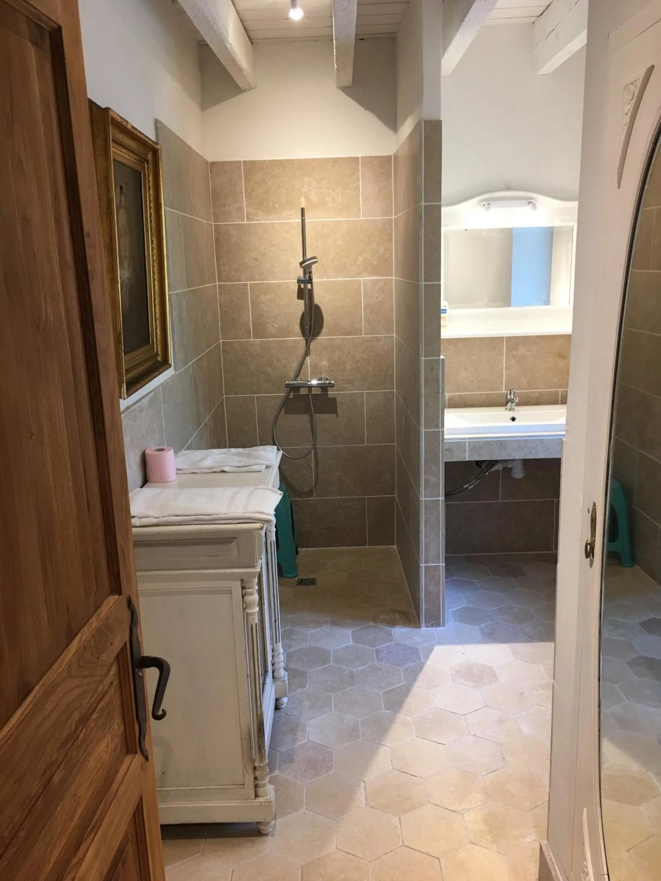 Shower in Maison d'hôtes Moulin du Bas Pesé