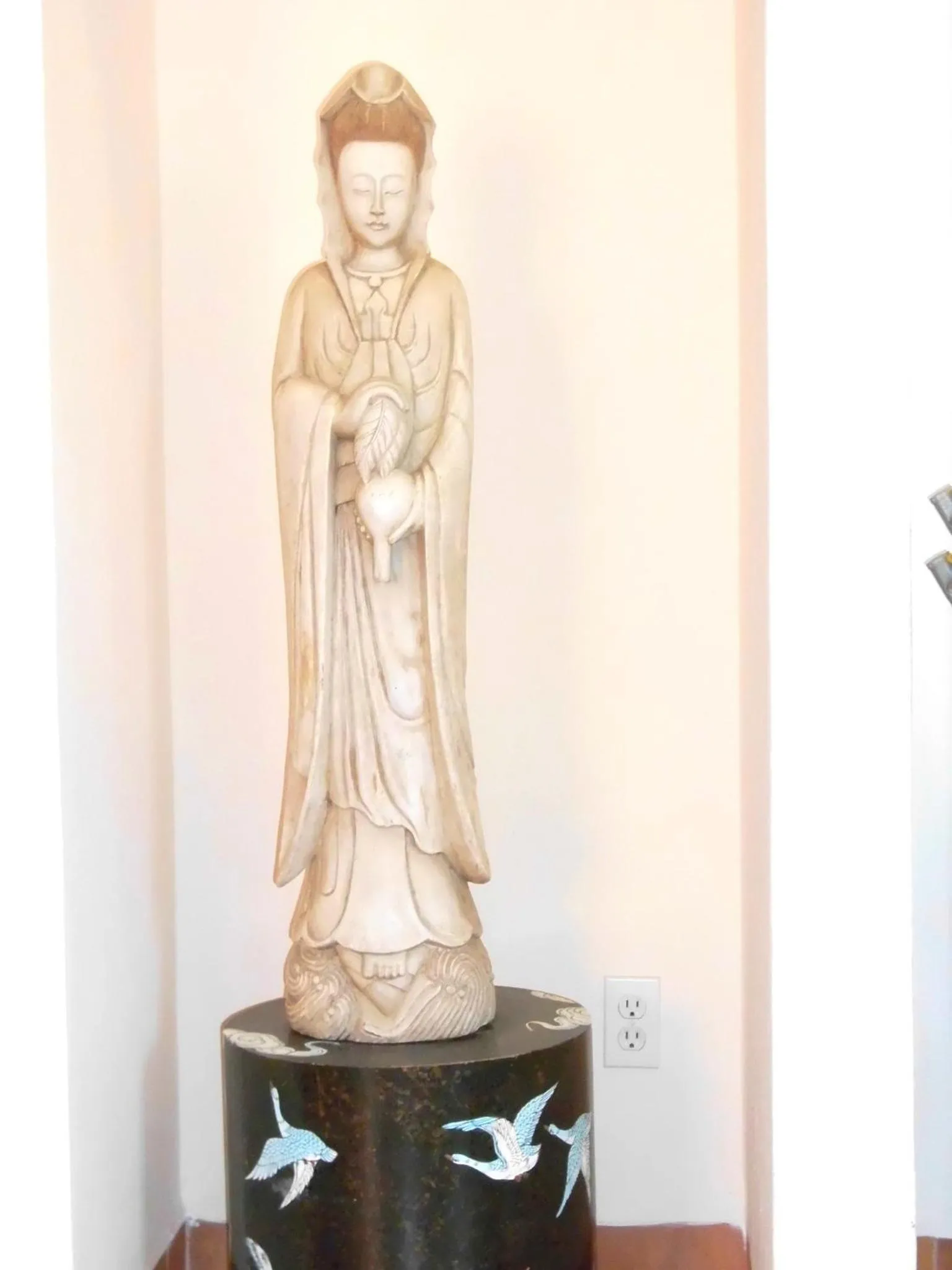 Decorative detail in Casa Gatos Suites