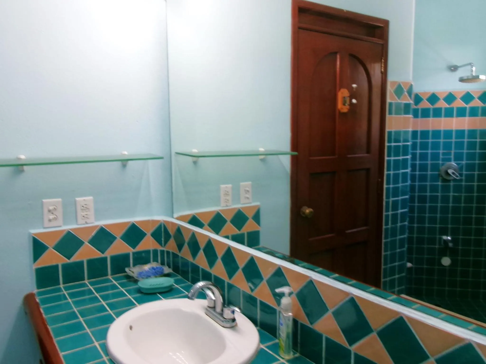 Bathroom in Casa Gatos Suites