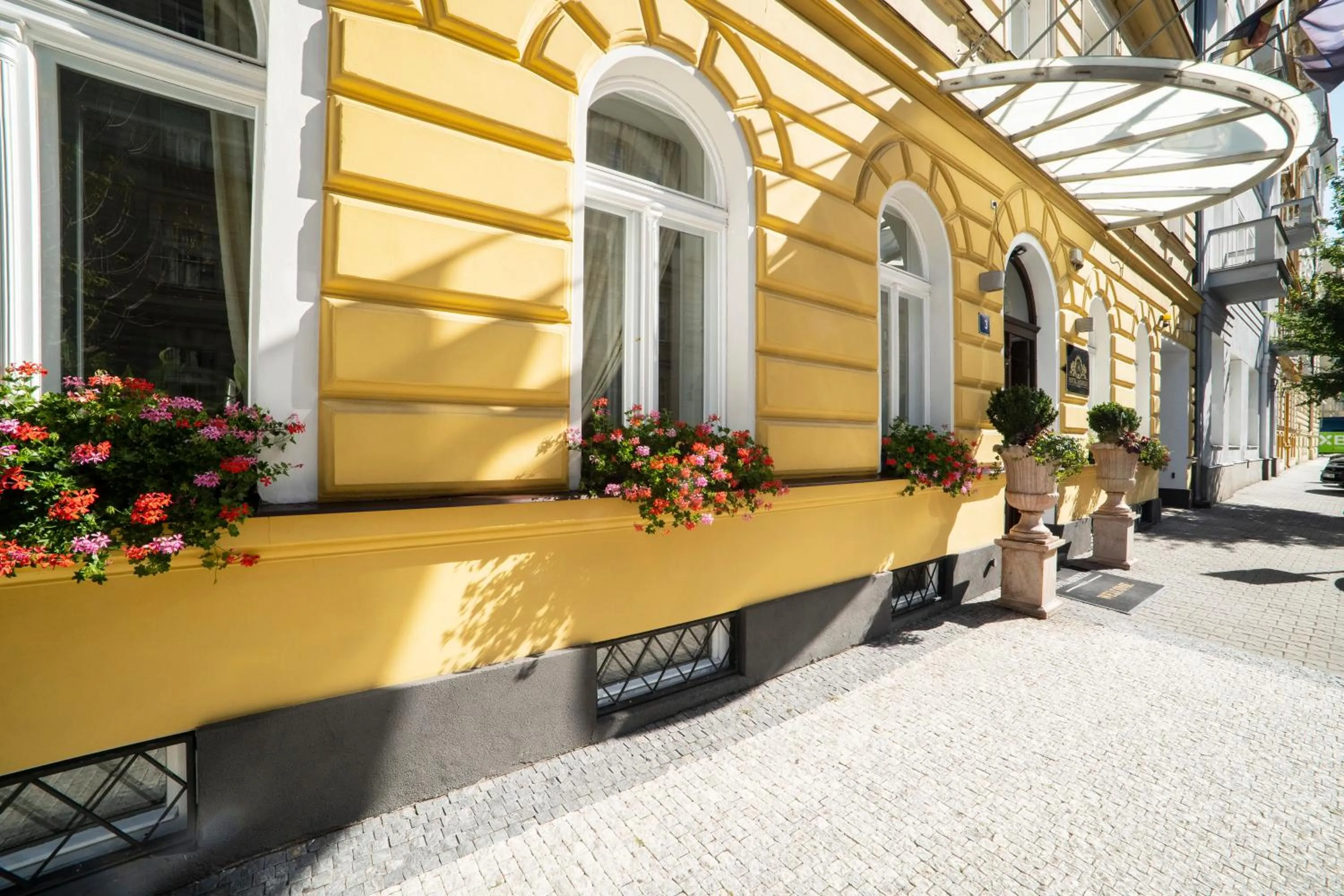 Property building in Hotel Assenzio Prague