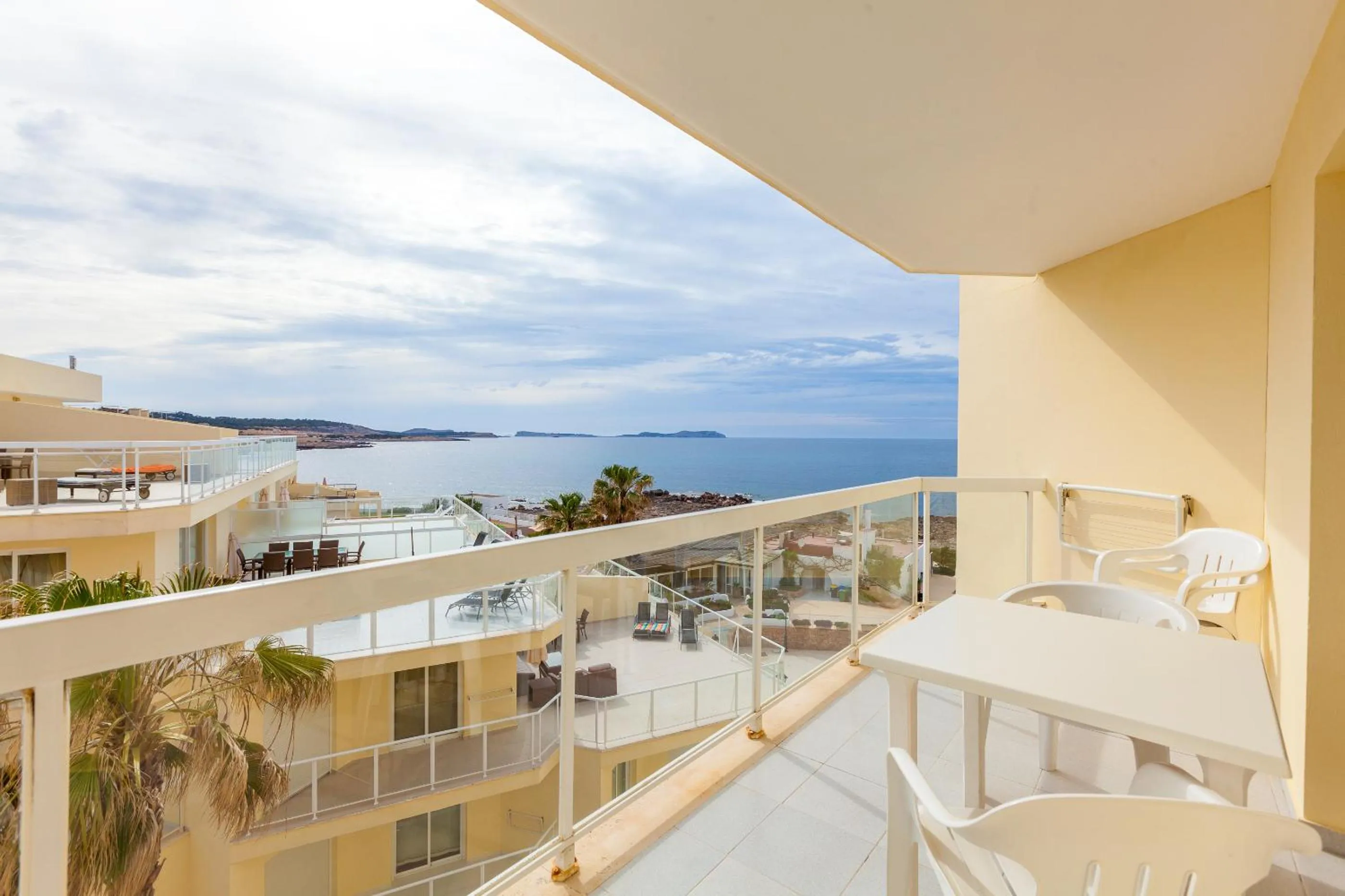 Balcony/Terrace in Marina Palace by Intercorp Hotel Group