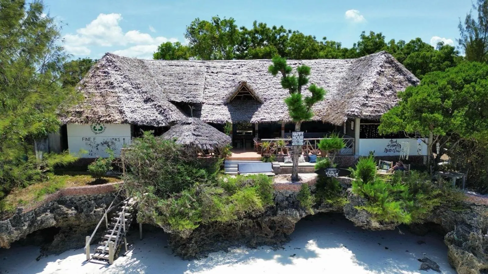 Restaurant/places to eat in Mbuyuni Beach Village