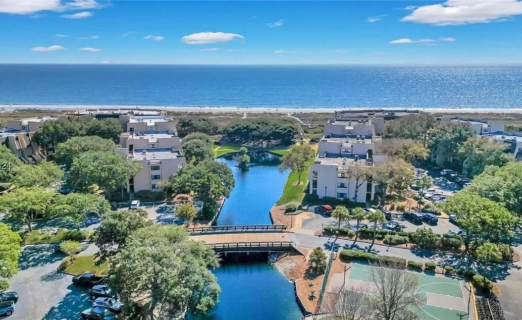 Seawatch at Island Club