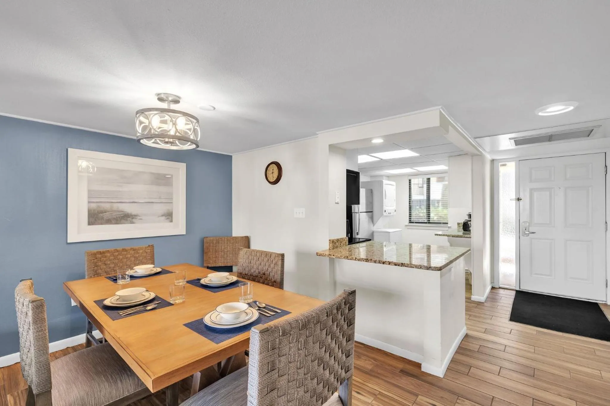 Kitchen or kitchenette in Seawatch at Island Club