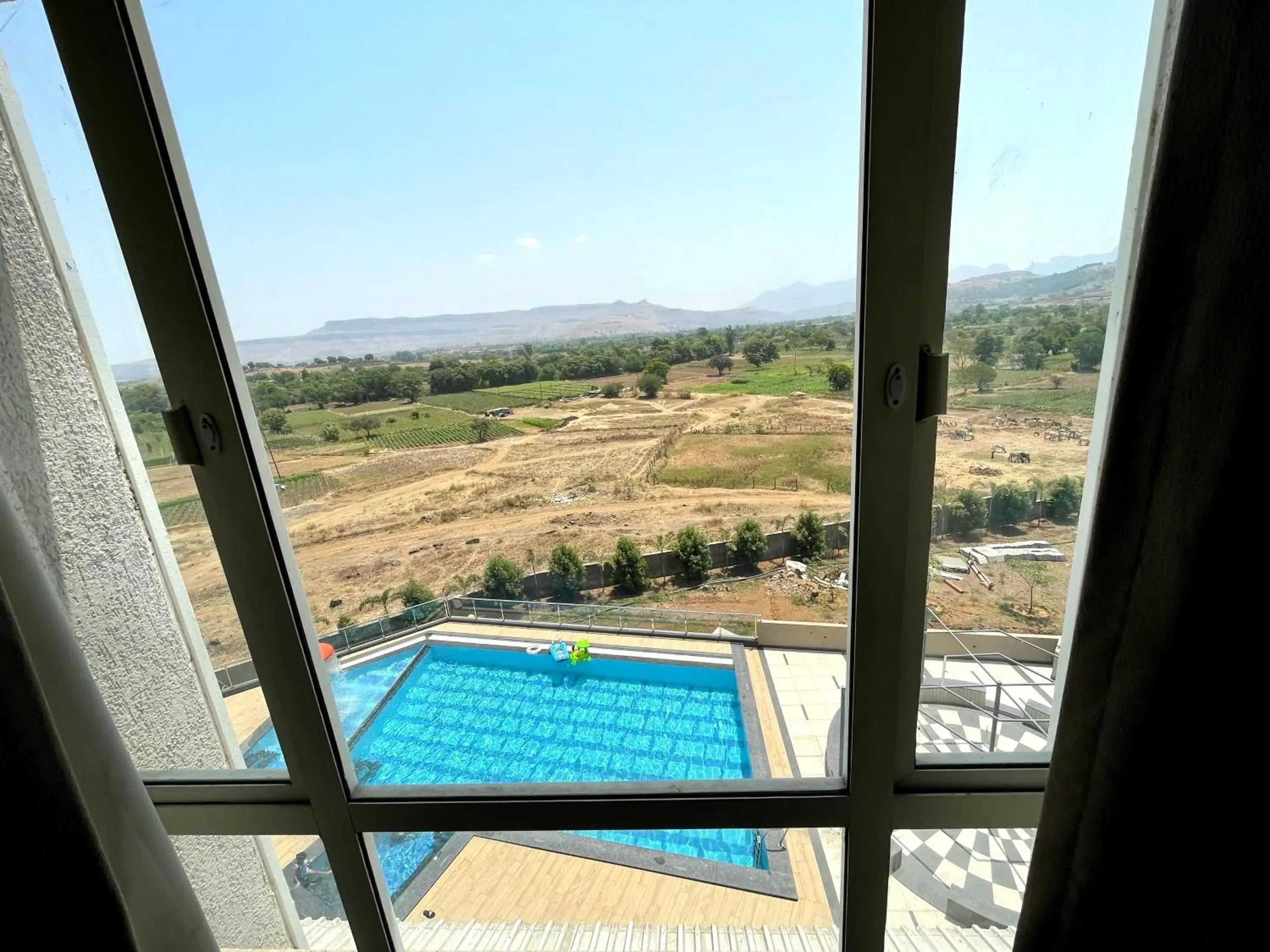 Deluxe Room in Hotel Grand Parivaar Deluxe Room in Hotel Grand Parivaar