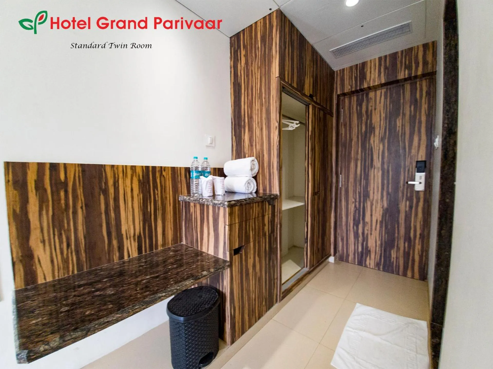 wardrobe in Hotel Grand Parivaar