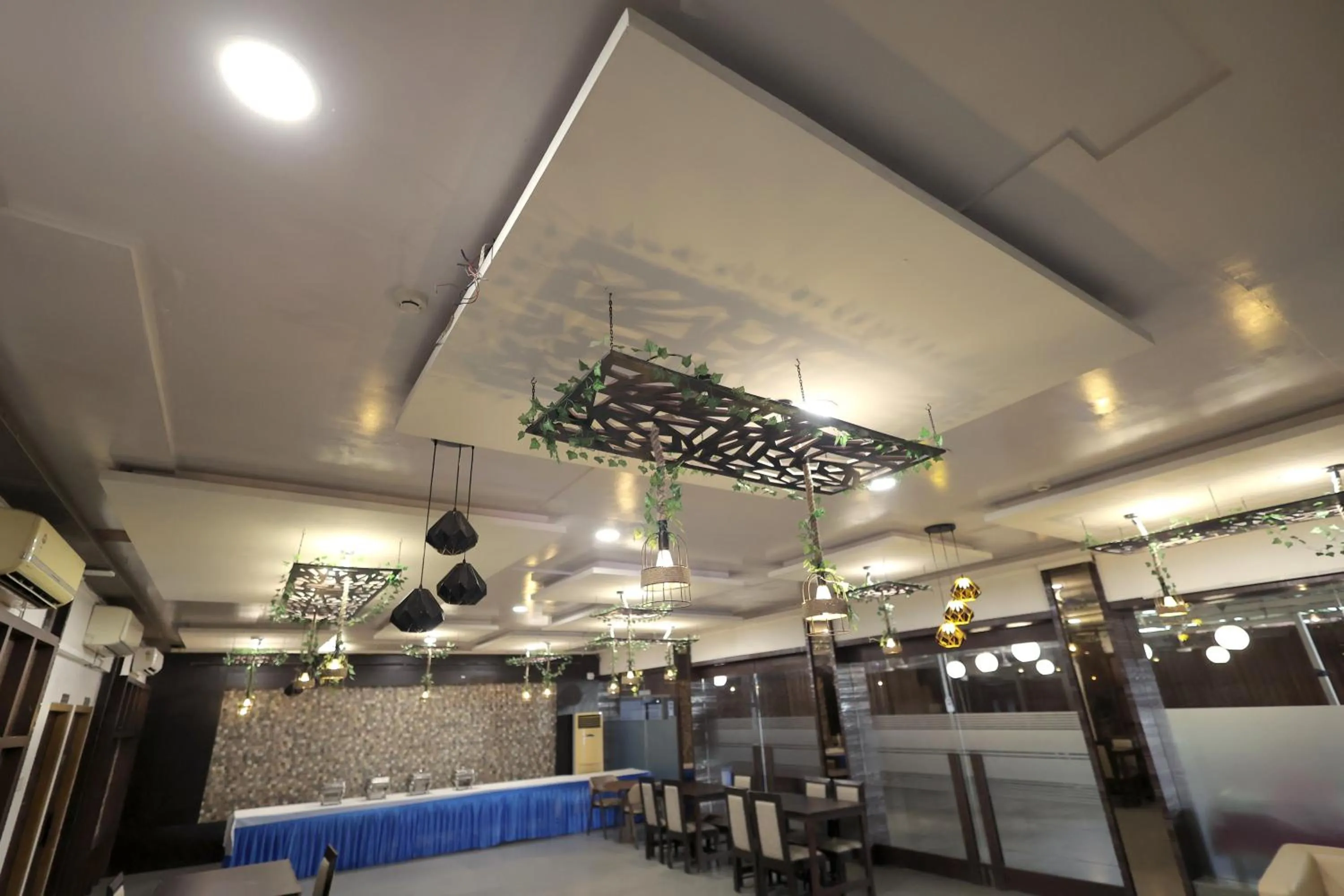 Banquet/Function facilities in Hotel Shagun, Piplod City Centre Surat