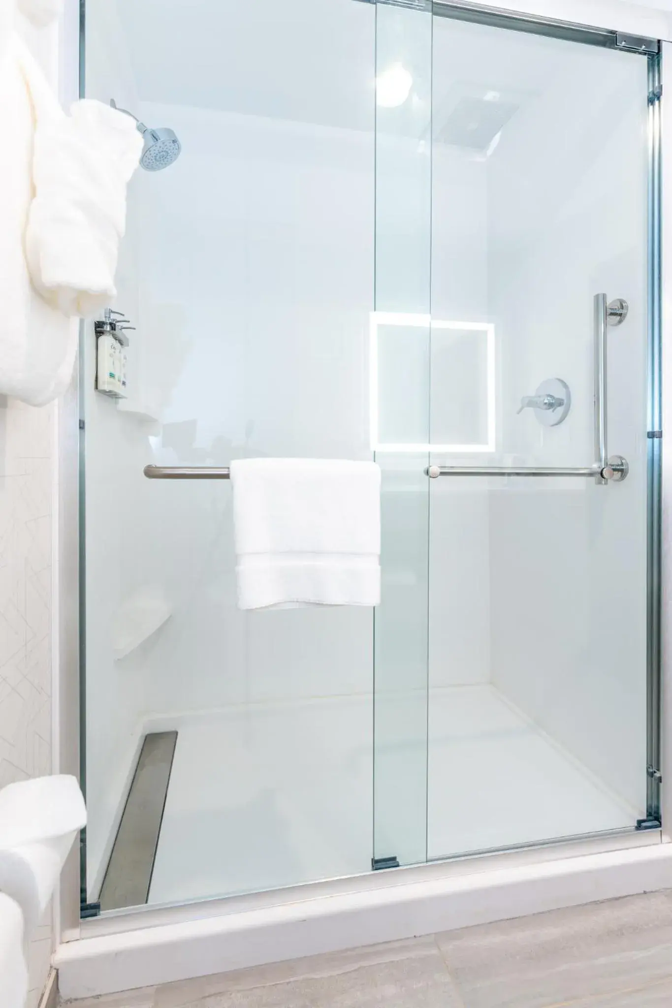 Queen Suite with Two Queen Beds in Holiday Inn Express & Suites Charlottesville by IHG Queen Suite with Two Queen Beds in Holiday Inn Express & Suites Charlottesville by IHG